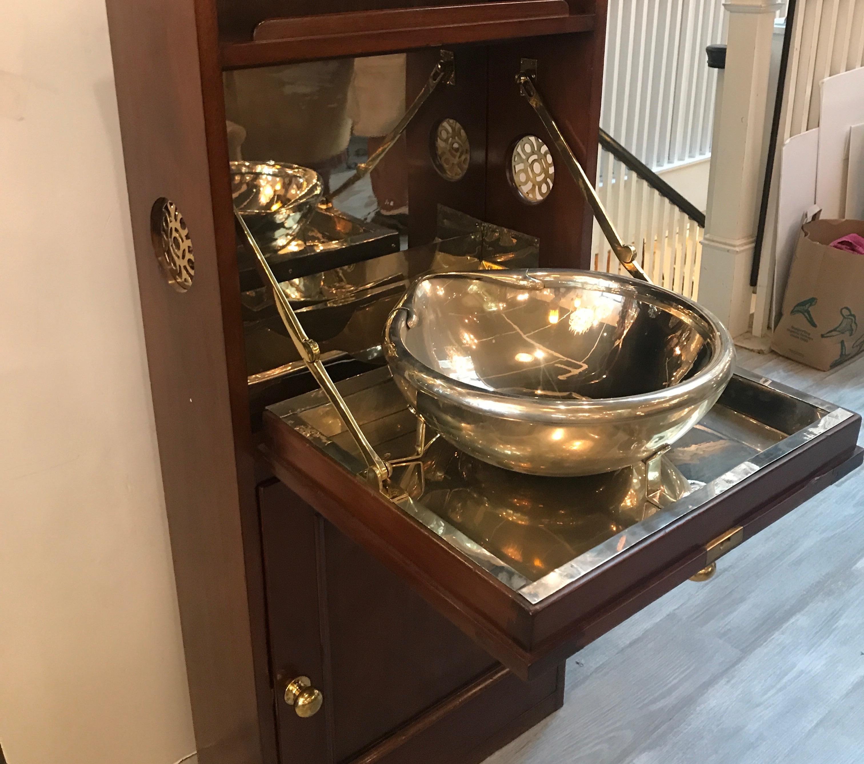 Nautical Cabin Drop Front Washstand Basin In Excellent Condition In Lambertville, NJ