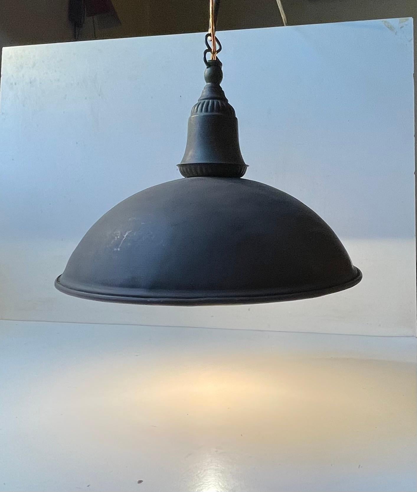 Lampe suspendue à chaîne nautique en laiton et cuivre, années 1930 Bon état - En vente à Esbjerg, DK