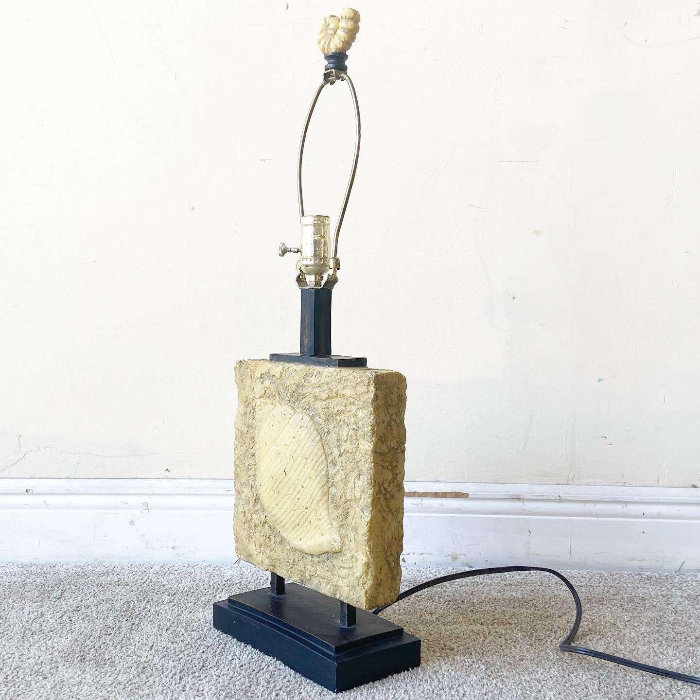 Bois Paire de lampes de table nautiques en fausse pierre calcaire en vente