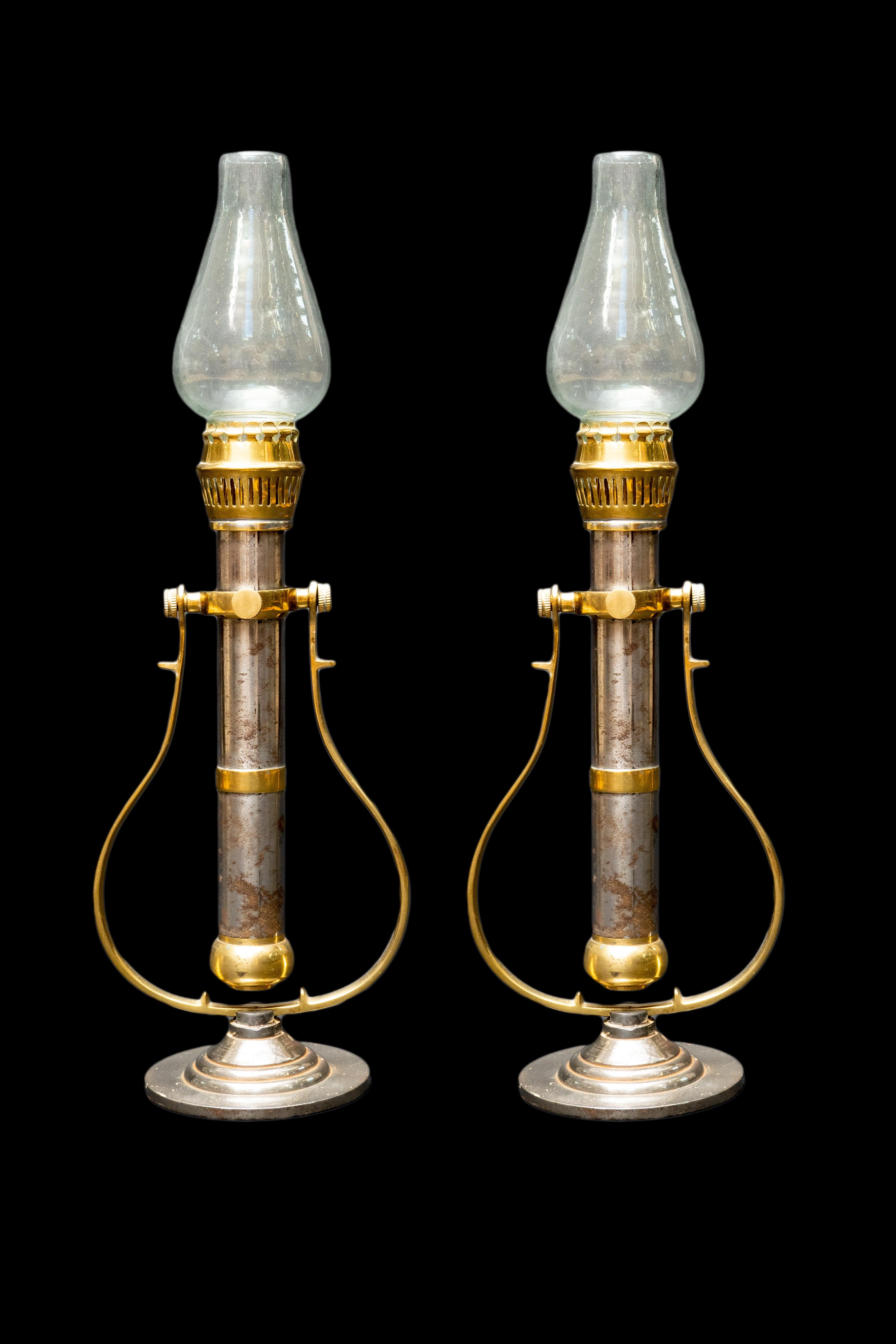 gimballed marine oil lamps