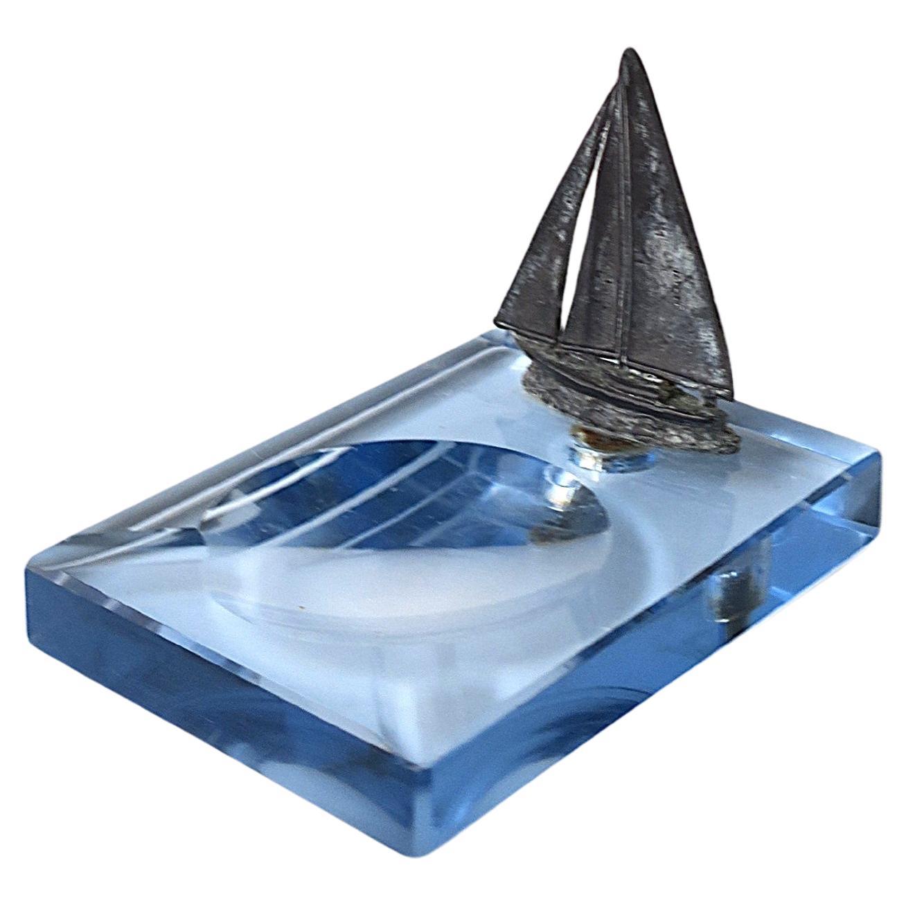 Nautischer Glasaschenbecher Schmuckdose mit Segelboot im Angebot