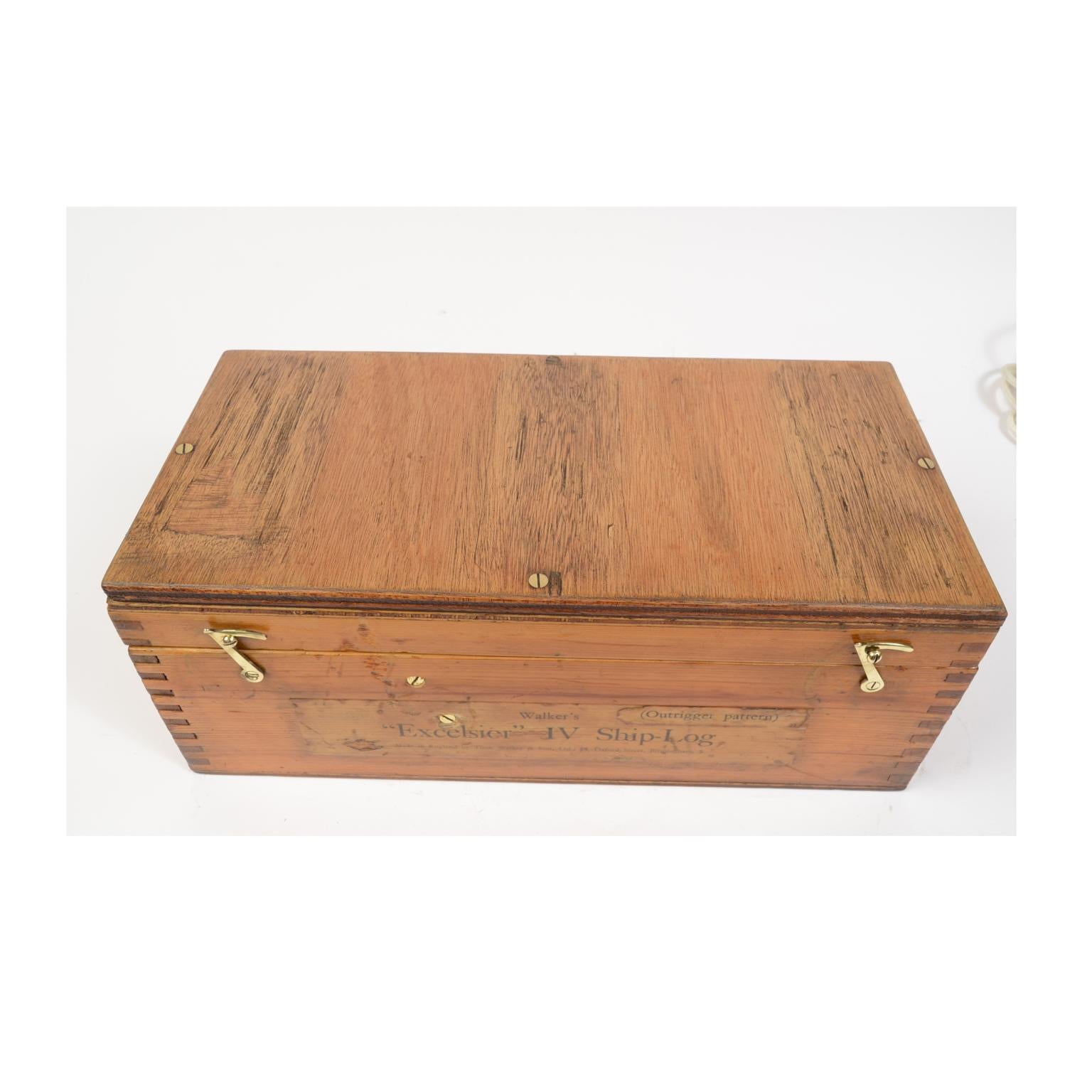 20th Century Nautical Log in Its Wooden Box to Measure Boats Speed Walker Early 1900s For Sale