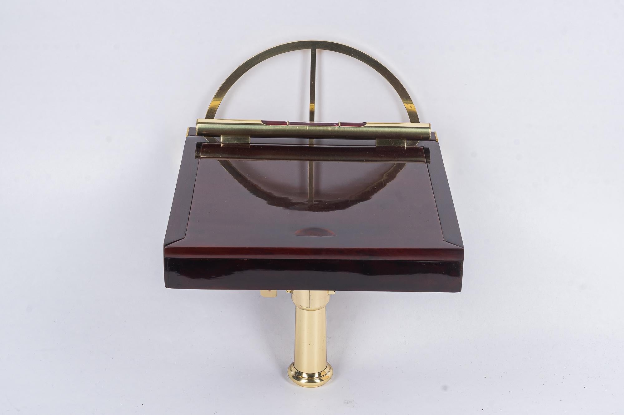 Nautical object with copper compas and level indicator around 1950s
Nutwood polished 
Brass parts polished and stove enameled