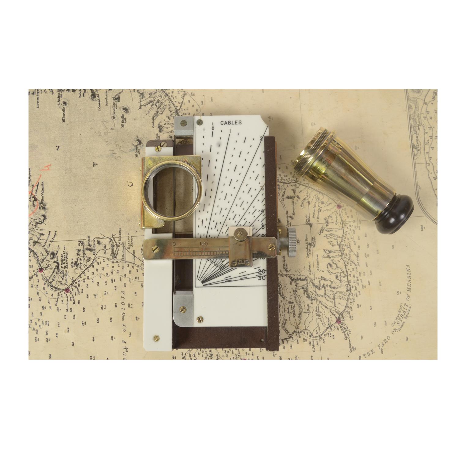 Outil de navigation maritime ancien signé Kelvin Hughes, années 1960 en vente 8