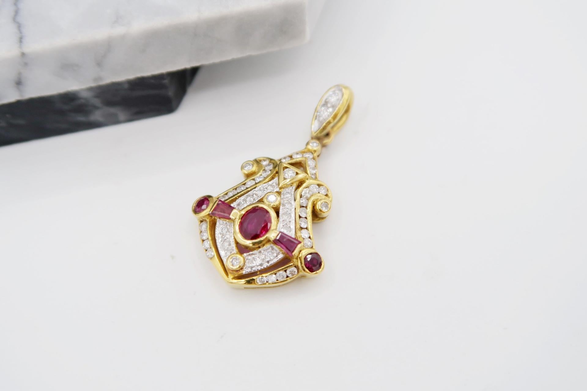 Nautical Ruby and Diamond Pendant in 18K Yellow Gold Setting In New Condition For Sale In Bangkok, TH