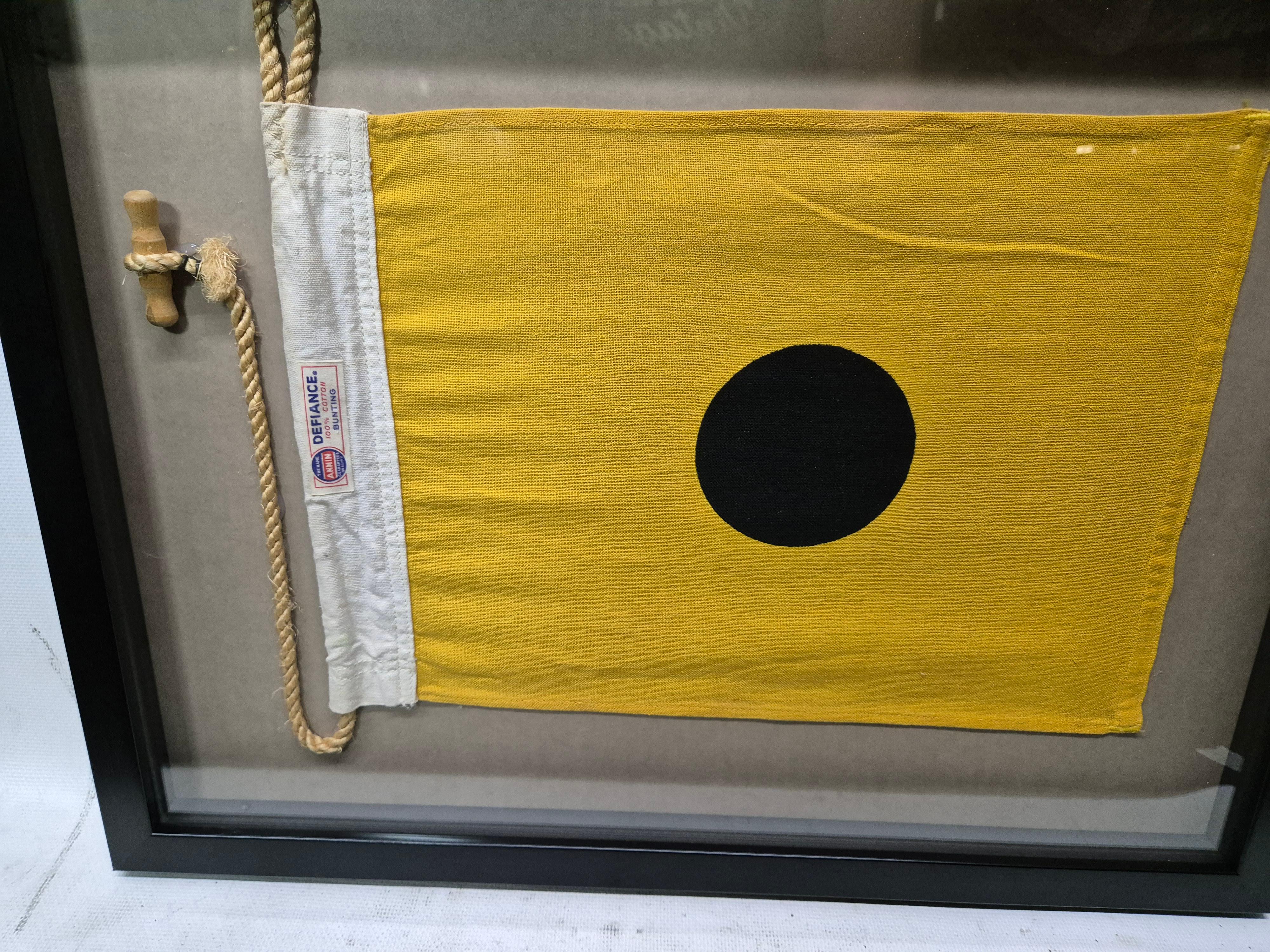 Metà XX secolo Bandiera di Signal nautica con lettera 