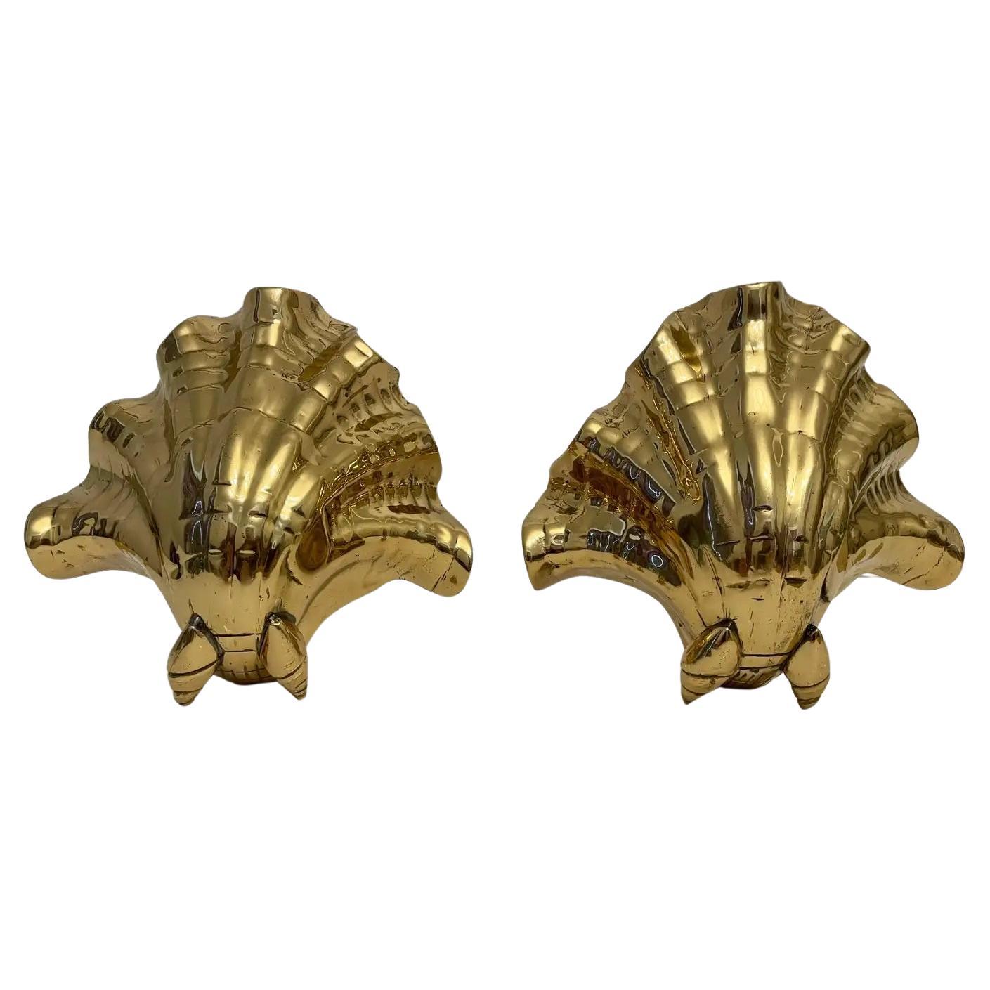 Set of Heavy Solid Brass Seashell Bookends. Very good quality, nice casting details.  Overall good condition. ready to use
