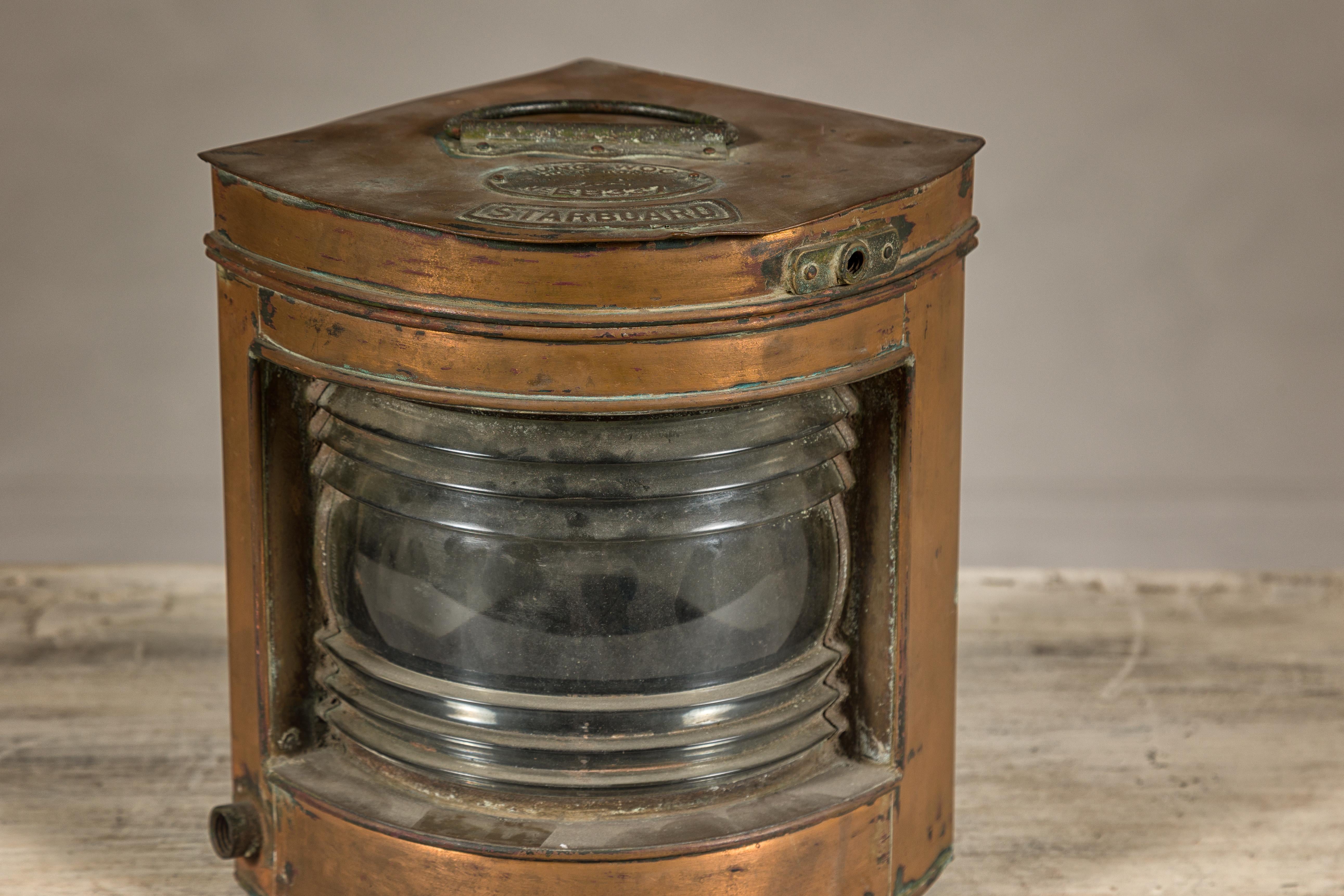 Lanterne de navigation en cuivre Tung Woo à tribord avec Label Bon état - En vente à Yonkers, NY