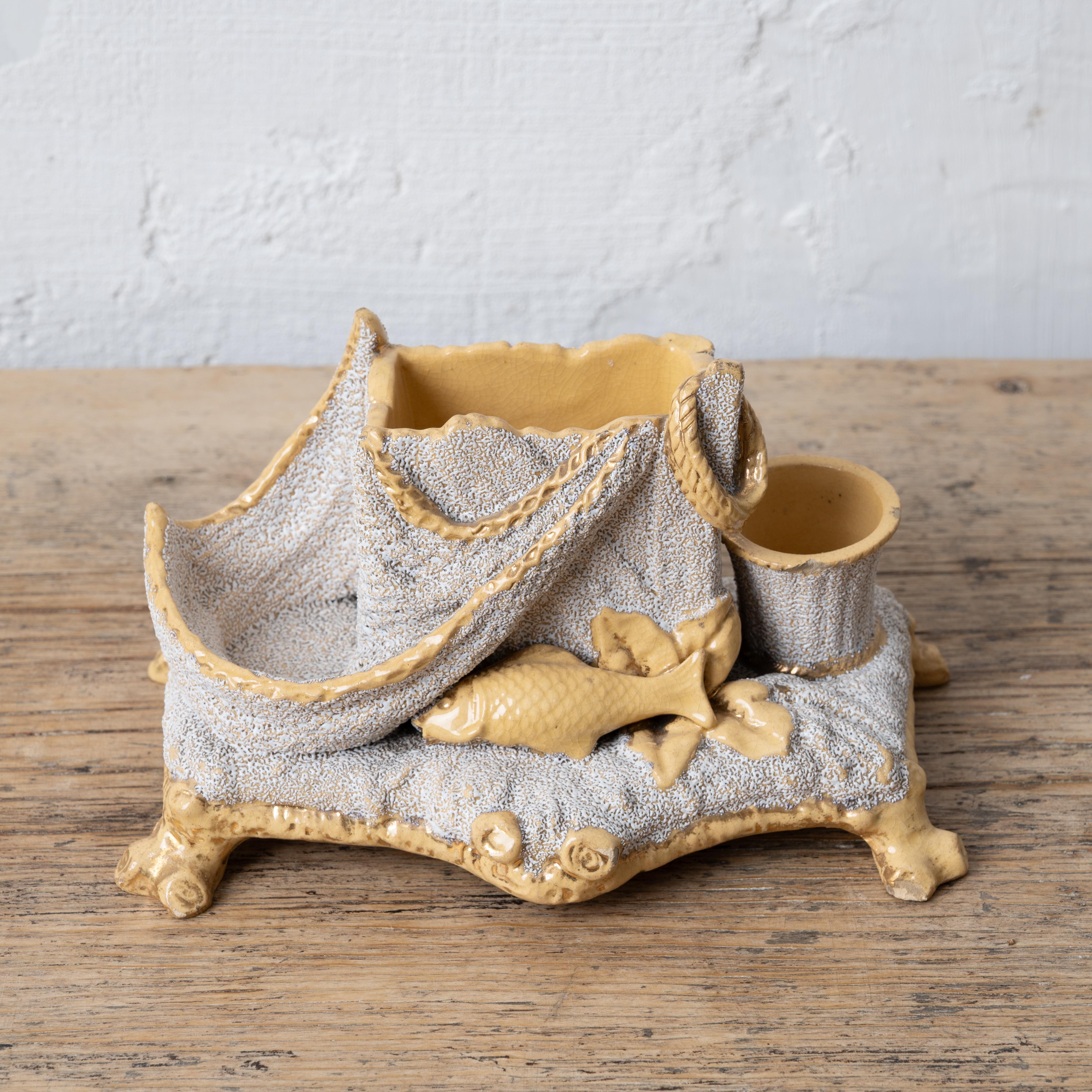 Nautical Yellowware Smoking Stand, Alemania, Siglo XIX siglo XIX en venta