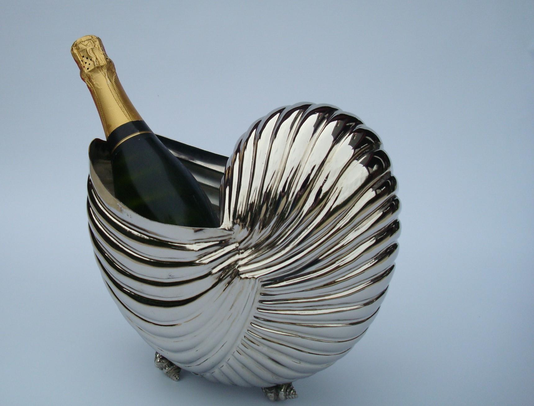 Nautilus Sea Shell Wine / Champagne Cooler Bottle Holder / Ice Bucket In Good Condition In Buenos Aires, Olivos
