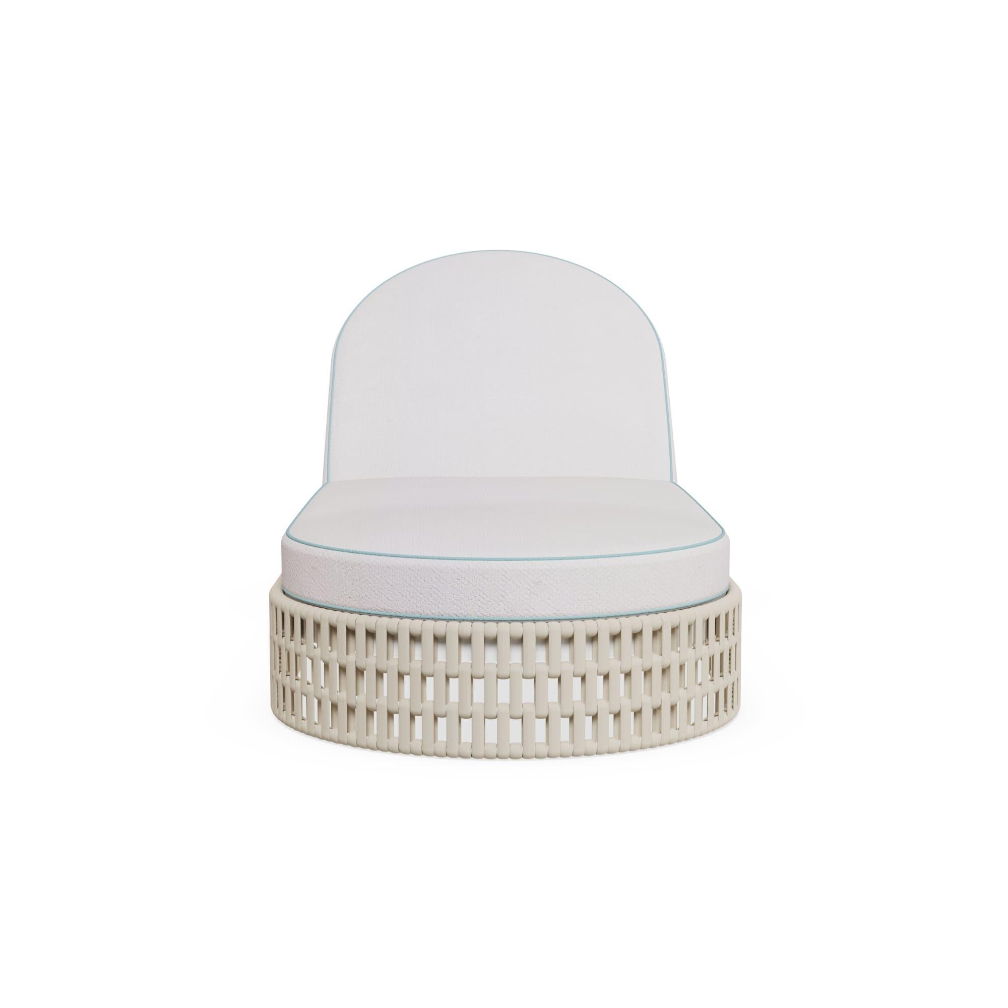 Moderno Lettino da esterno Navagio in metallo laccato con base in corde in vendita