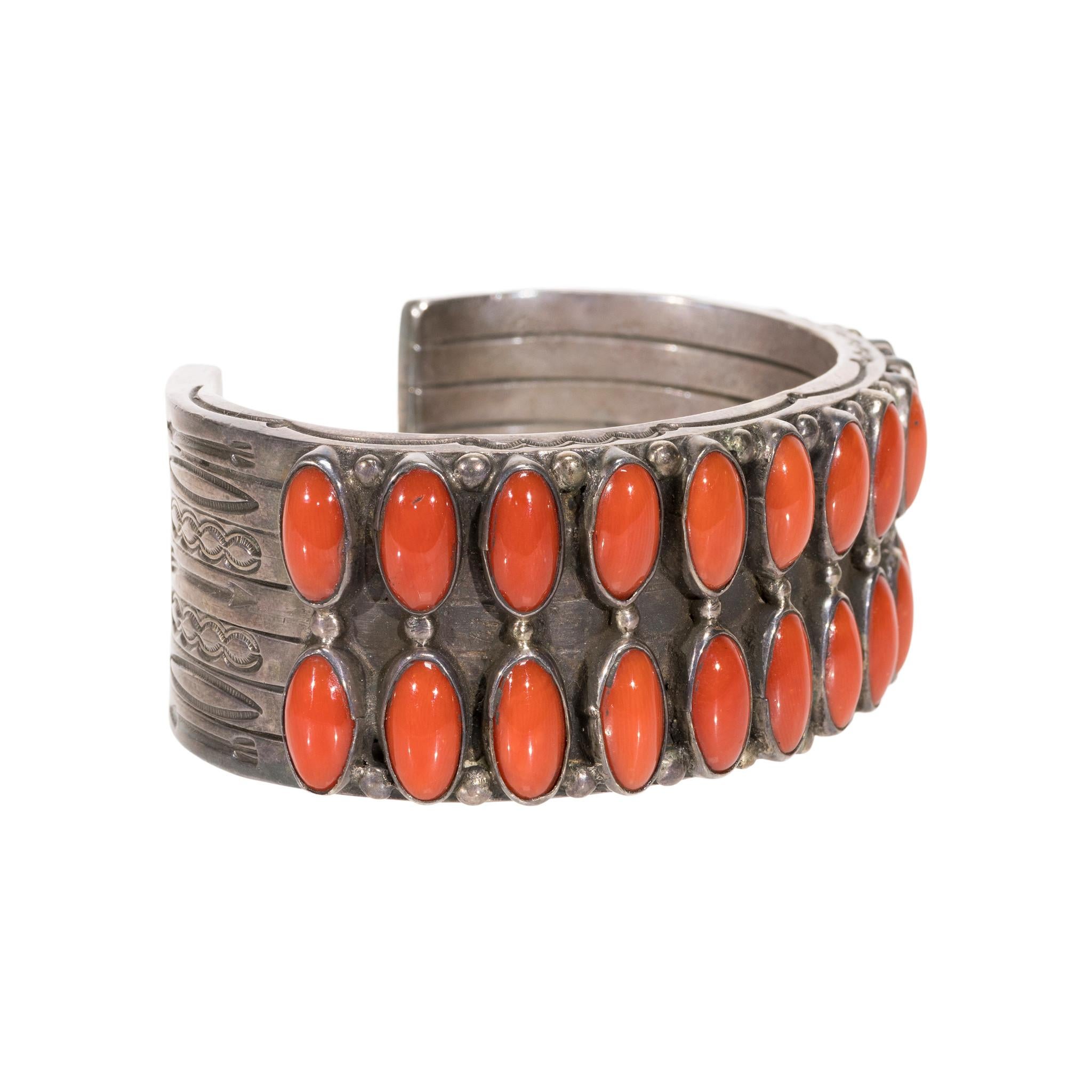 Grezzo Bracciale in corallo e sterlina Navajo in vendita