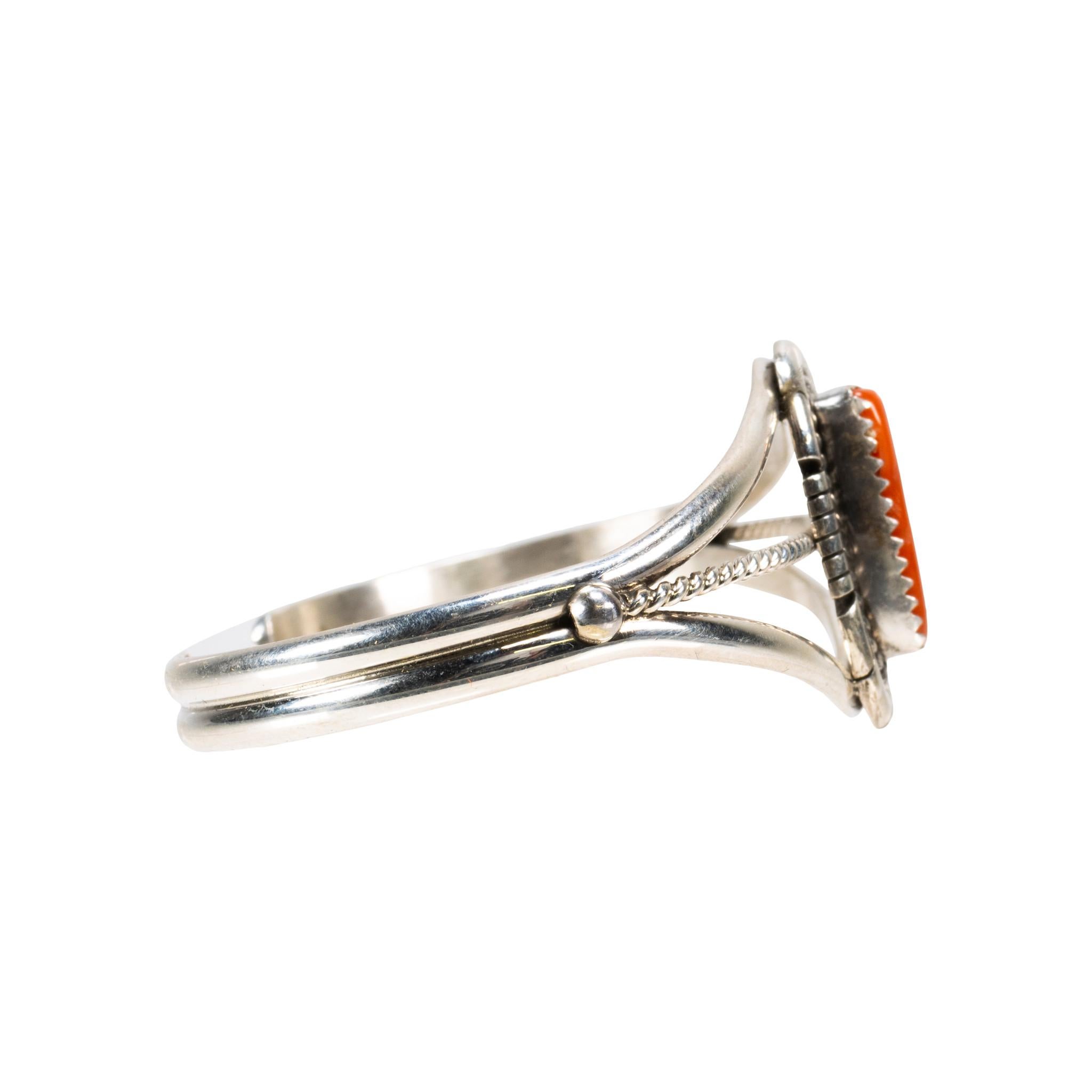 Taglio misto Bracciale in corallo e argento Navajo in vendita
