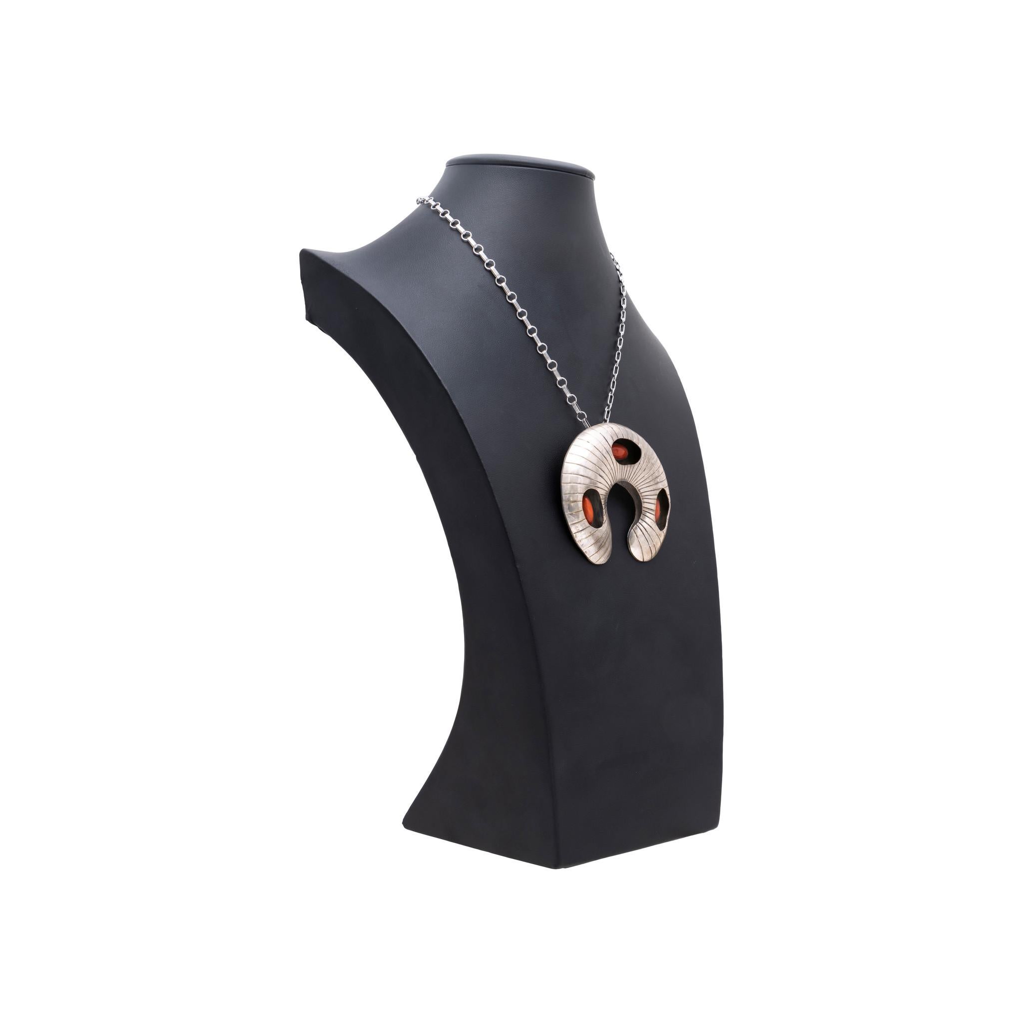 Nativo americano Navajo Coral Necklace in vendita
