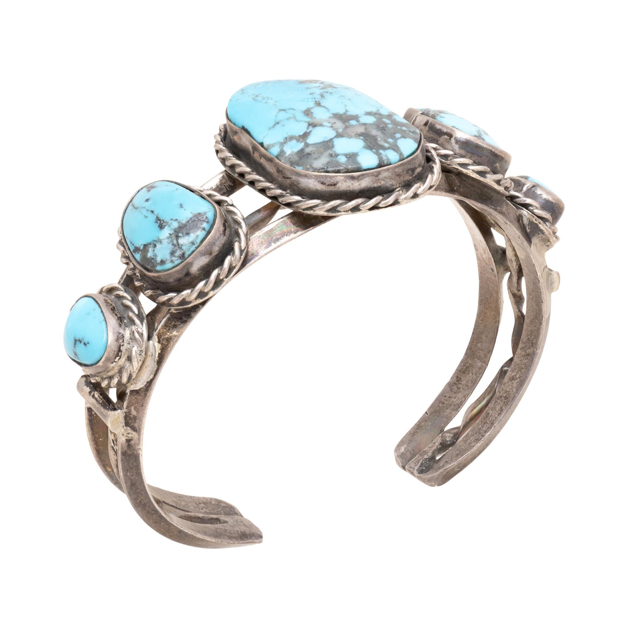 Amérindien Bracelet manchette Navajo en turquoise à cinq pierres et argent sterling en vente