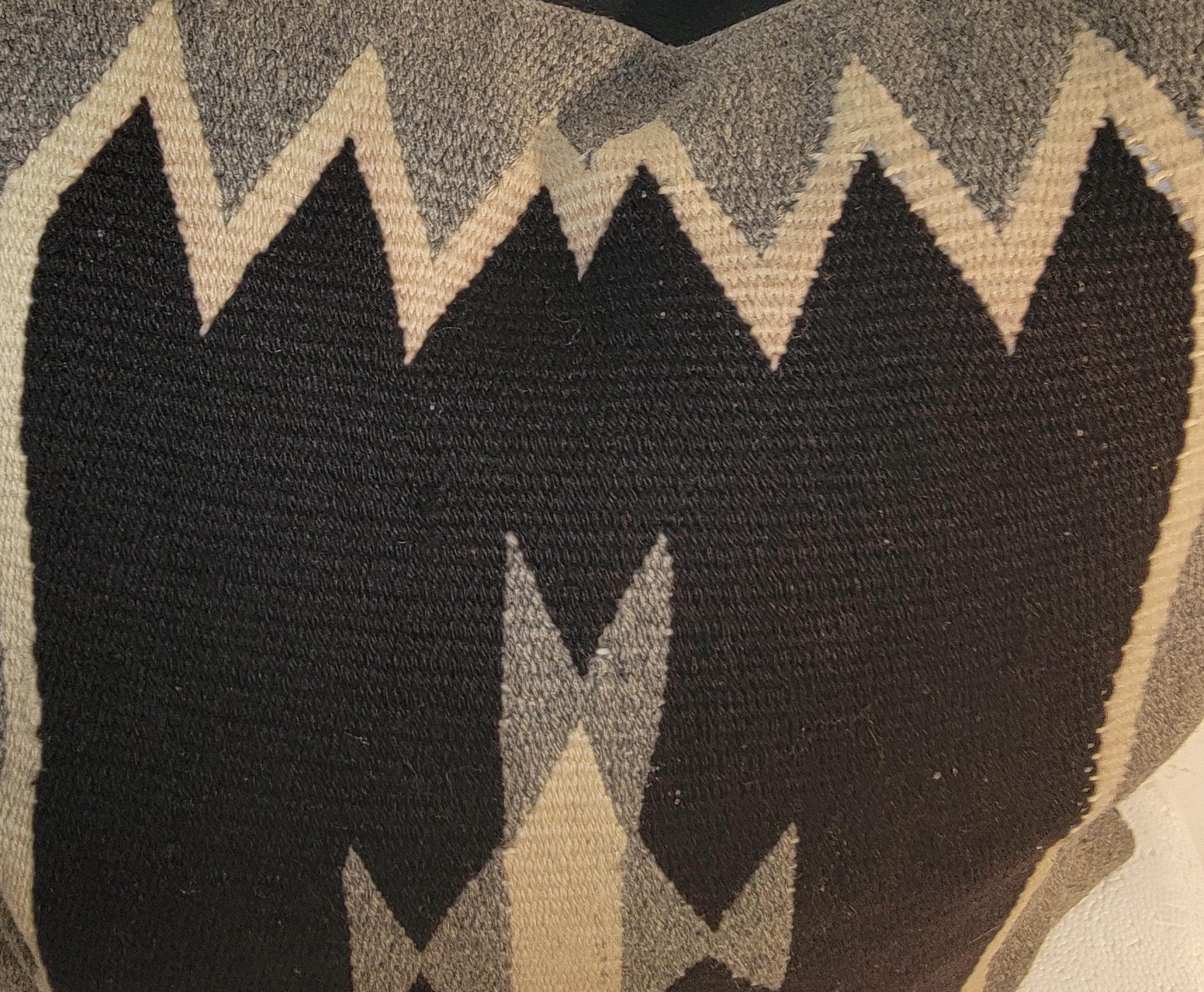 Fait main Navajo / Townes (en anglais)  Oreiller de tissage en vente