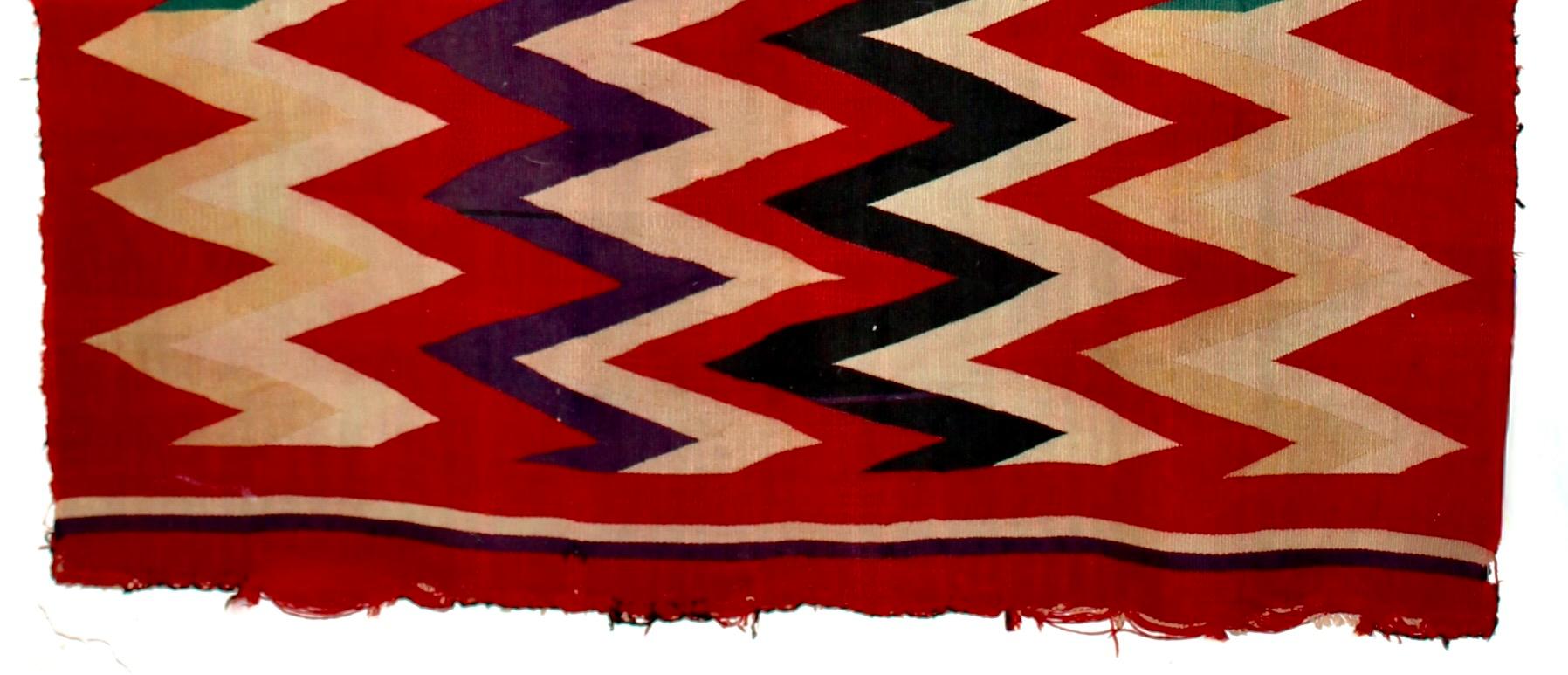 Hand-Woven Navajo Germantown ZigZag Blanket For Sale