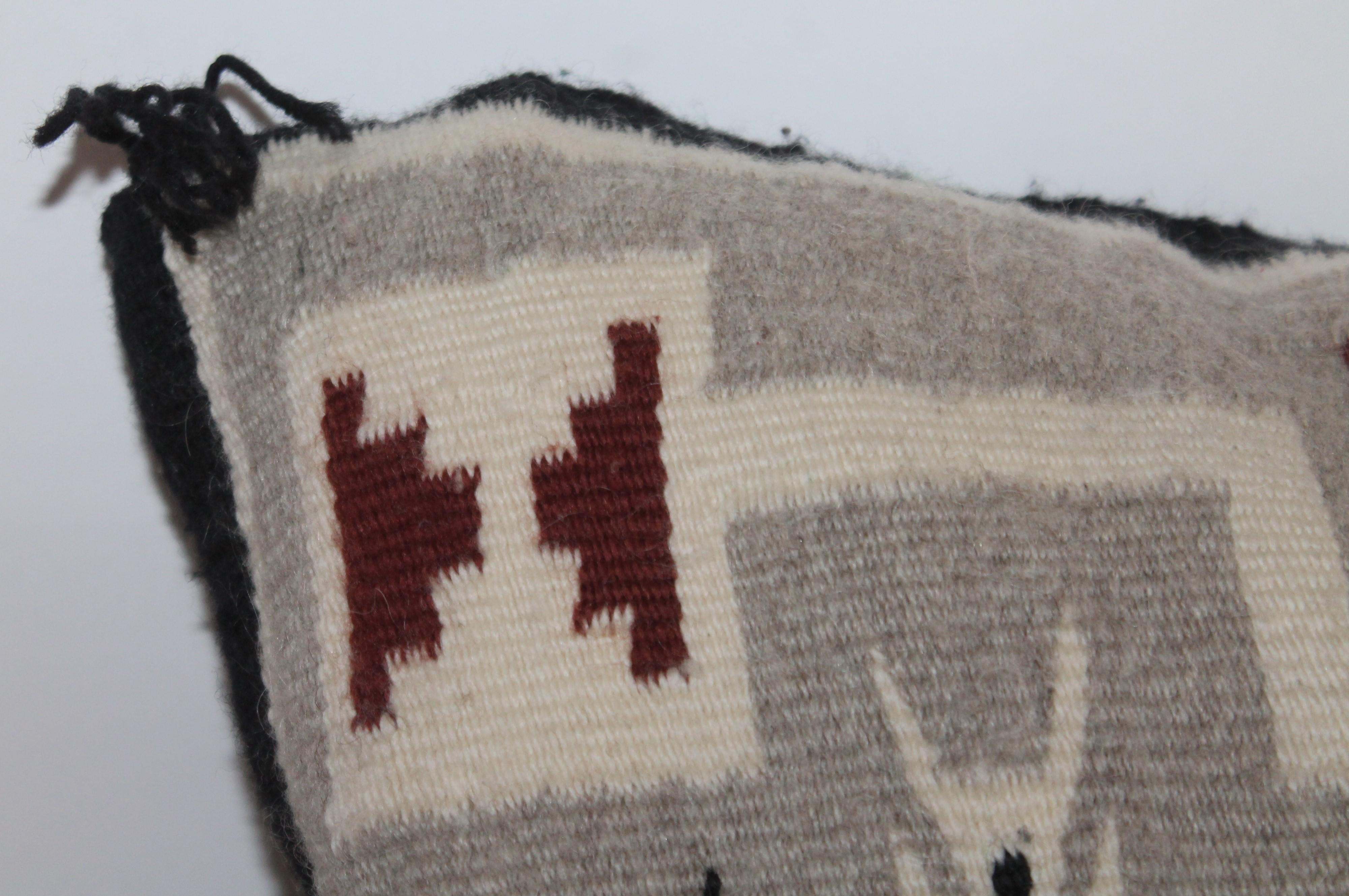 Hand-Crafted Navajo Indian Pillow, Two Grey Hills For Sale