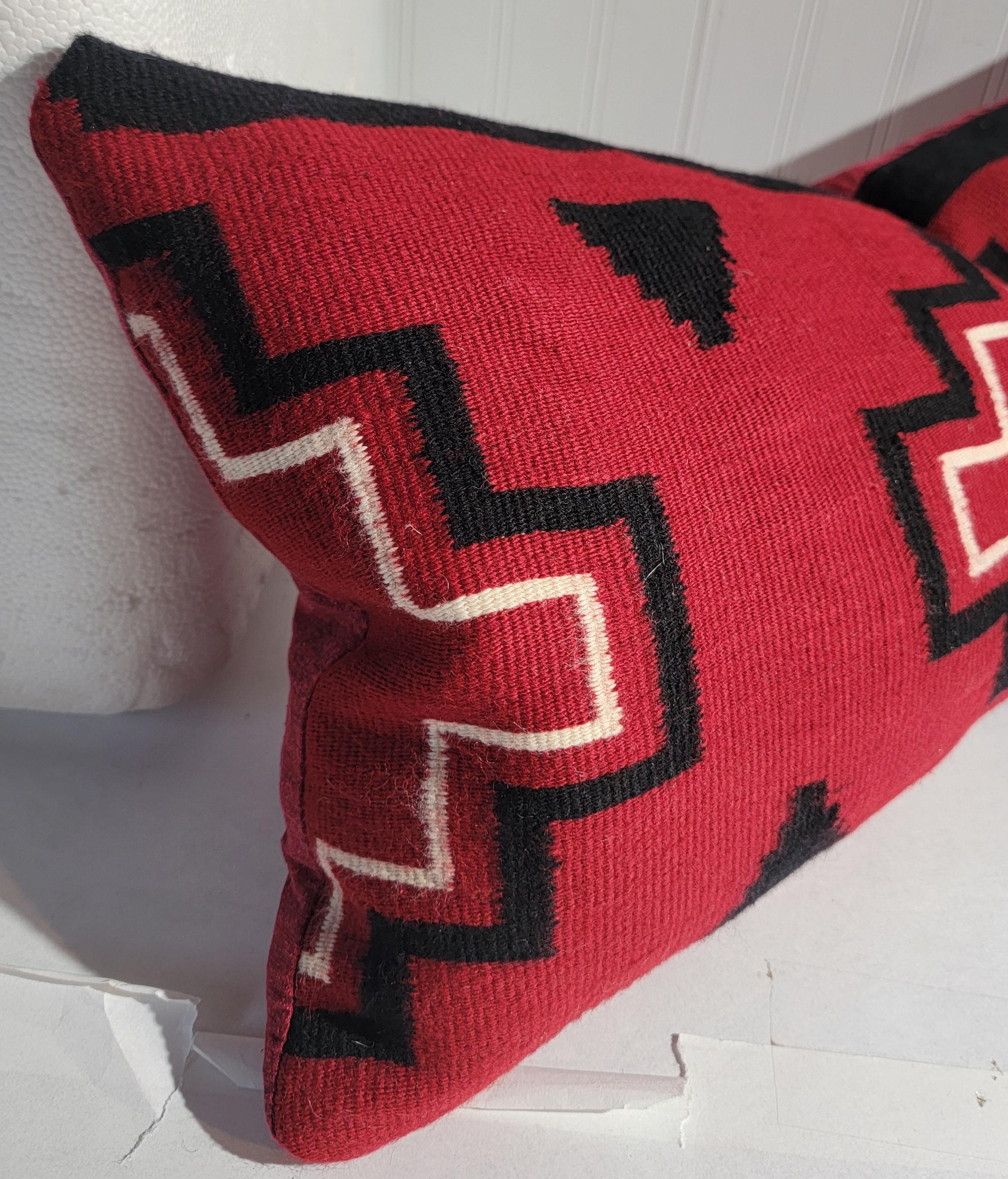 Fait main Taie d'oreiller Navajo Indian Weaving en vente