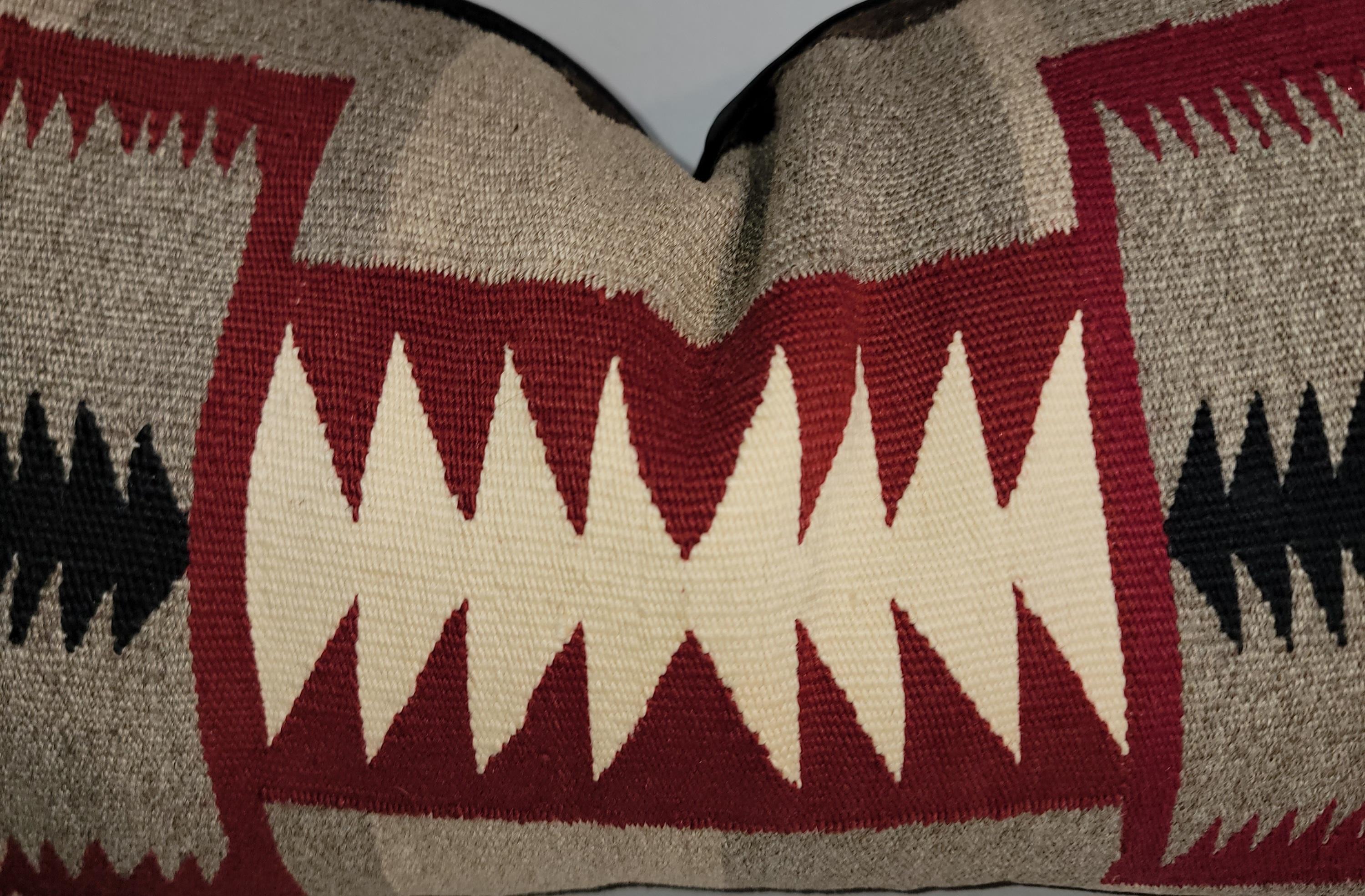 XX secolo Cuscino bolster con tessitura indiana Navajo in vendita
