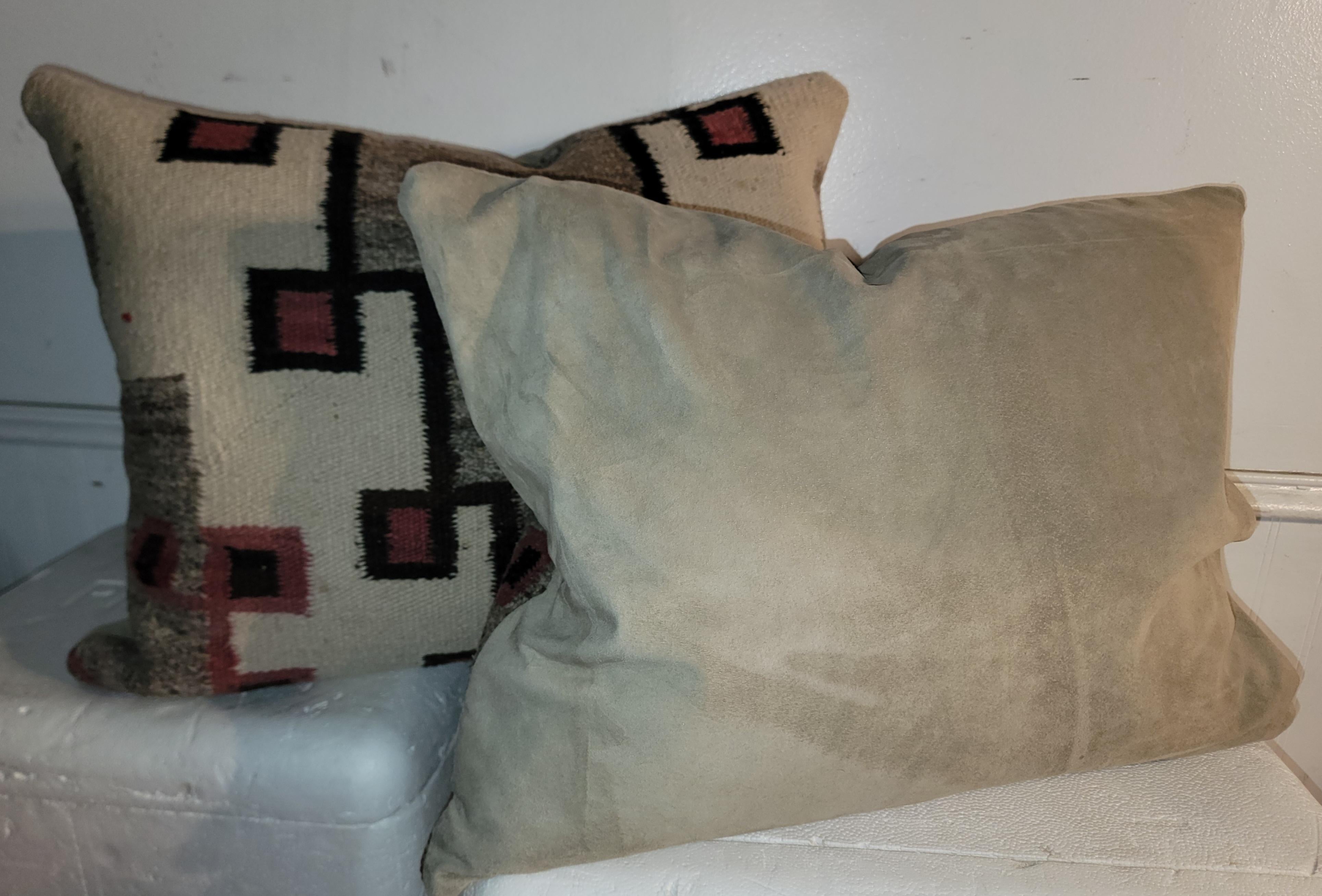 Américain Navajo Indian Weaving Bolster Pillows -Pair en vente