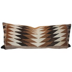 Grand coussin éblouissant à motif tissage indien Navajo