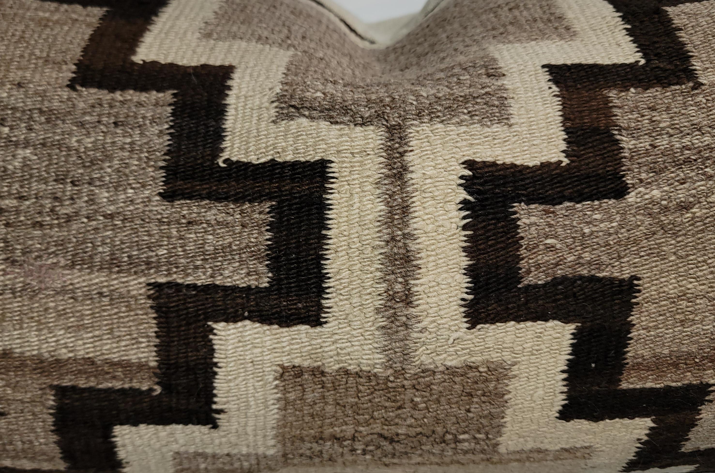 Hand-Woven Navajo Indian Weaving Eye Dazzler Pillow For Sale