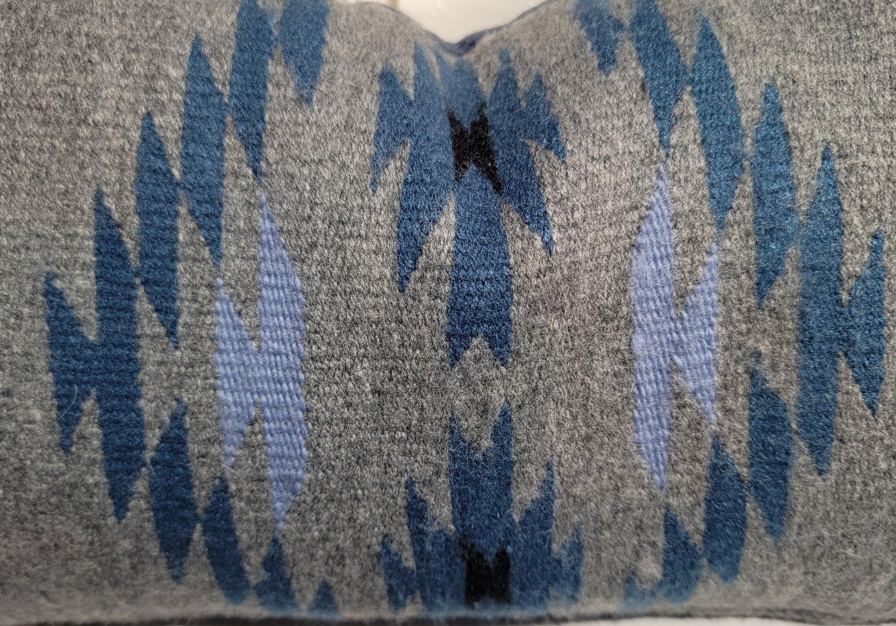 Americano Cuscino con tessitura indiana Navajo a colori blu in vendita
