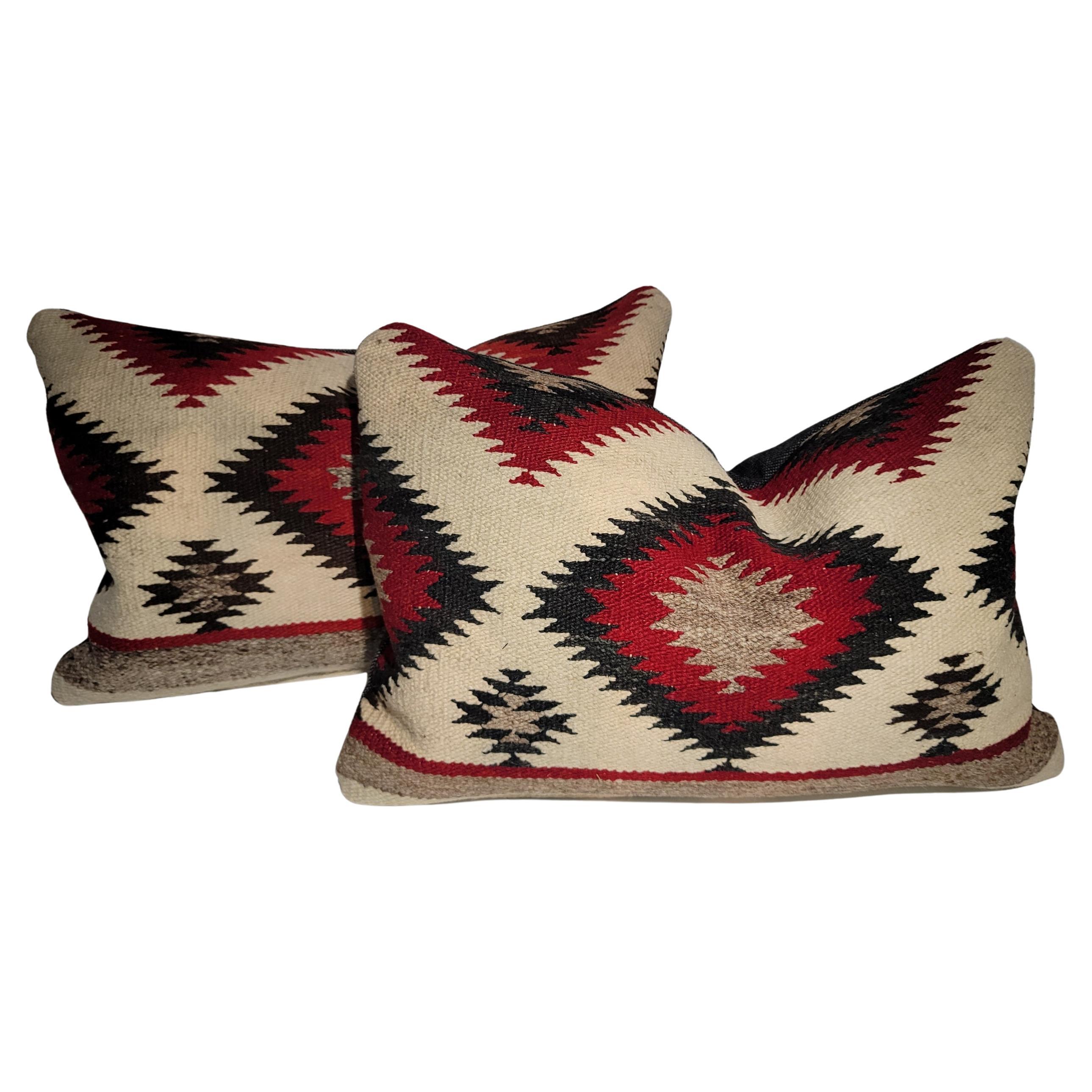 Oreillers Navajo Indian Weaving - Paire en vente