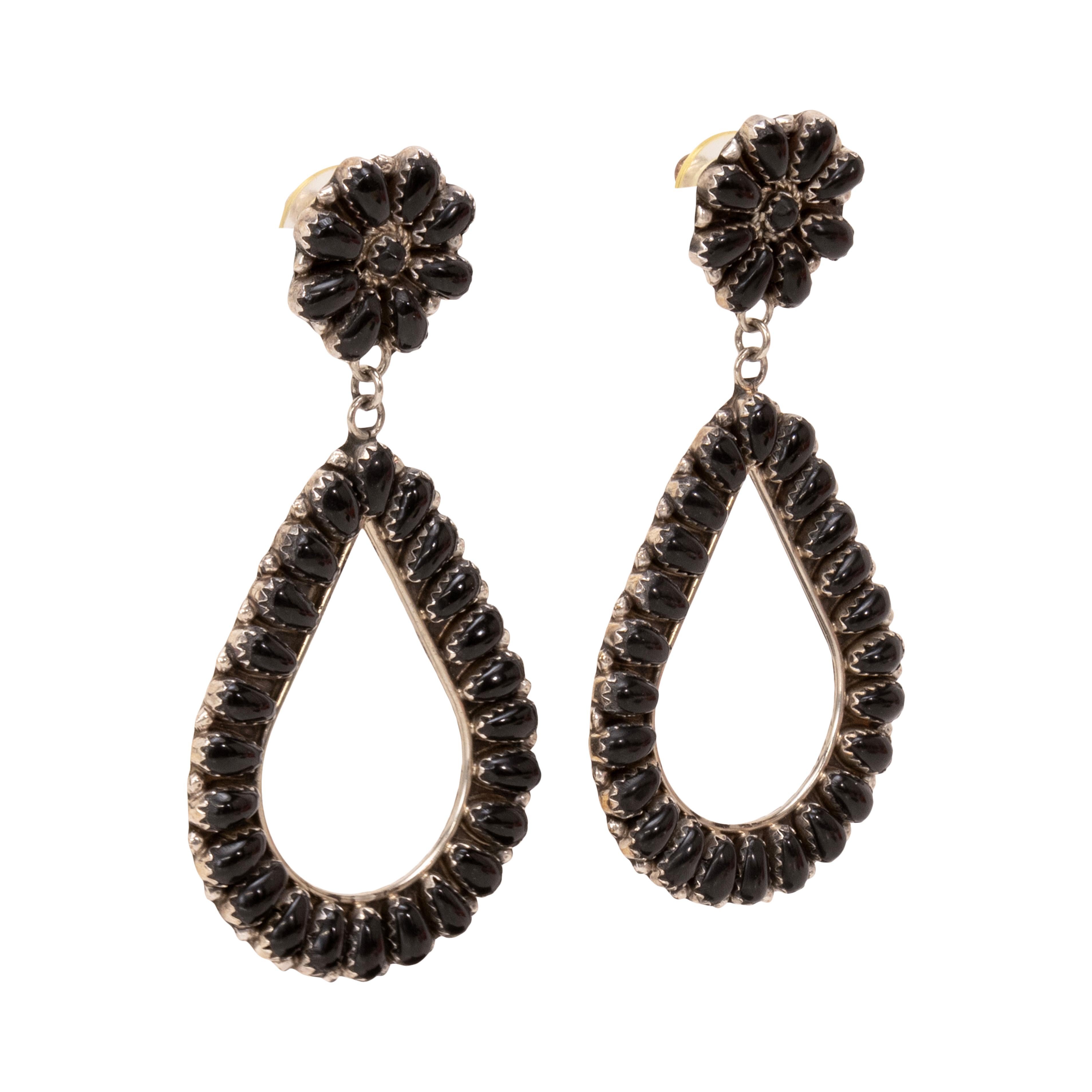 Boucles d'oreilles pendantes en argent et en jett Navajo Bon état - En vente à Coeur d Alene, ID