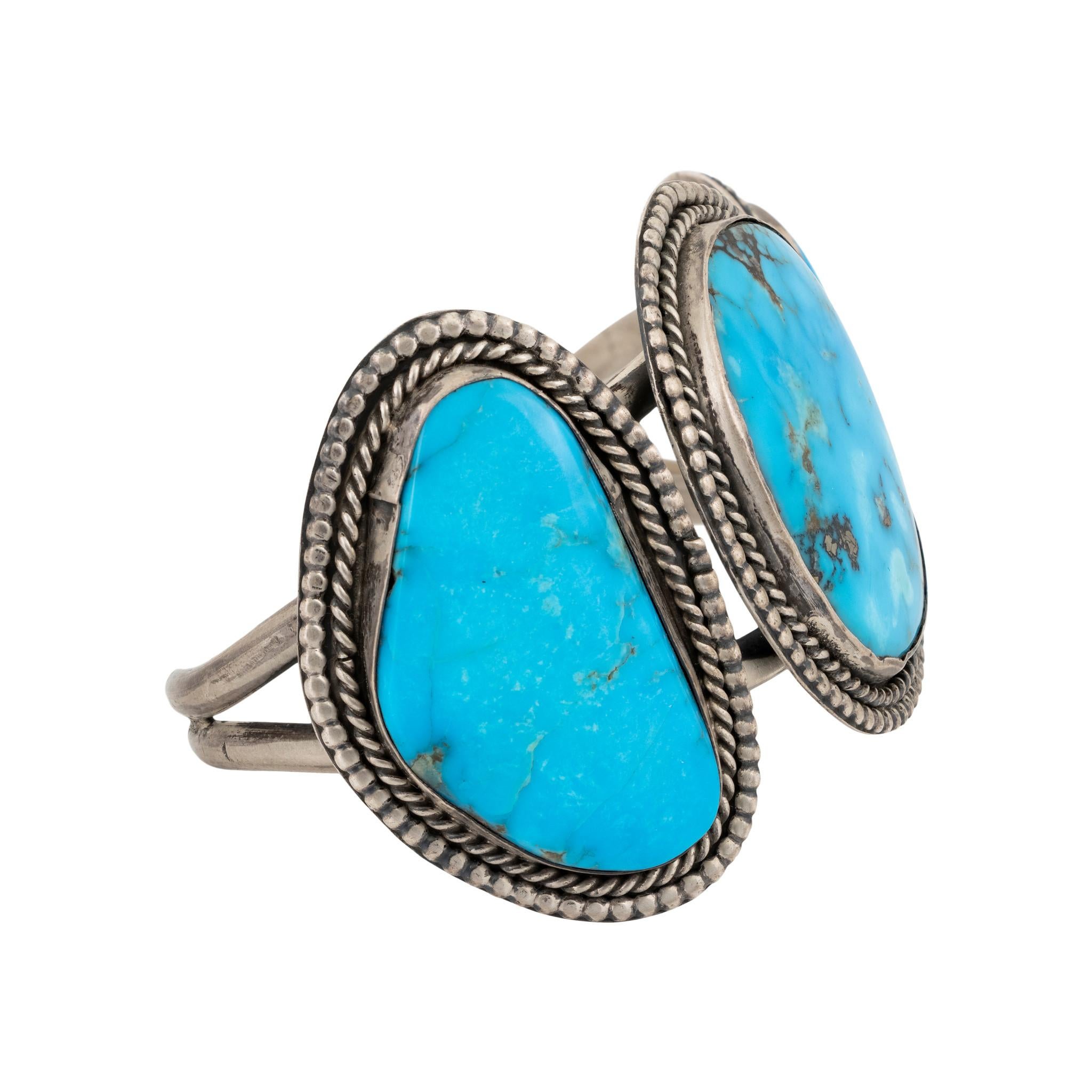 Taille vieille mine Bracelet Navajo Kingman en turquoise et argent sterling en vente