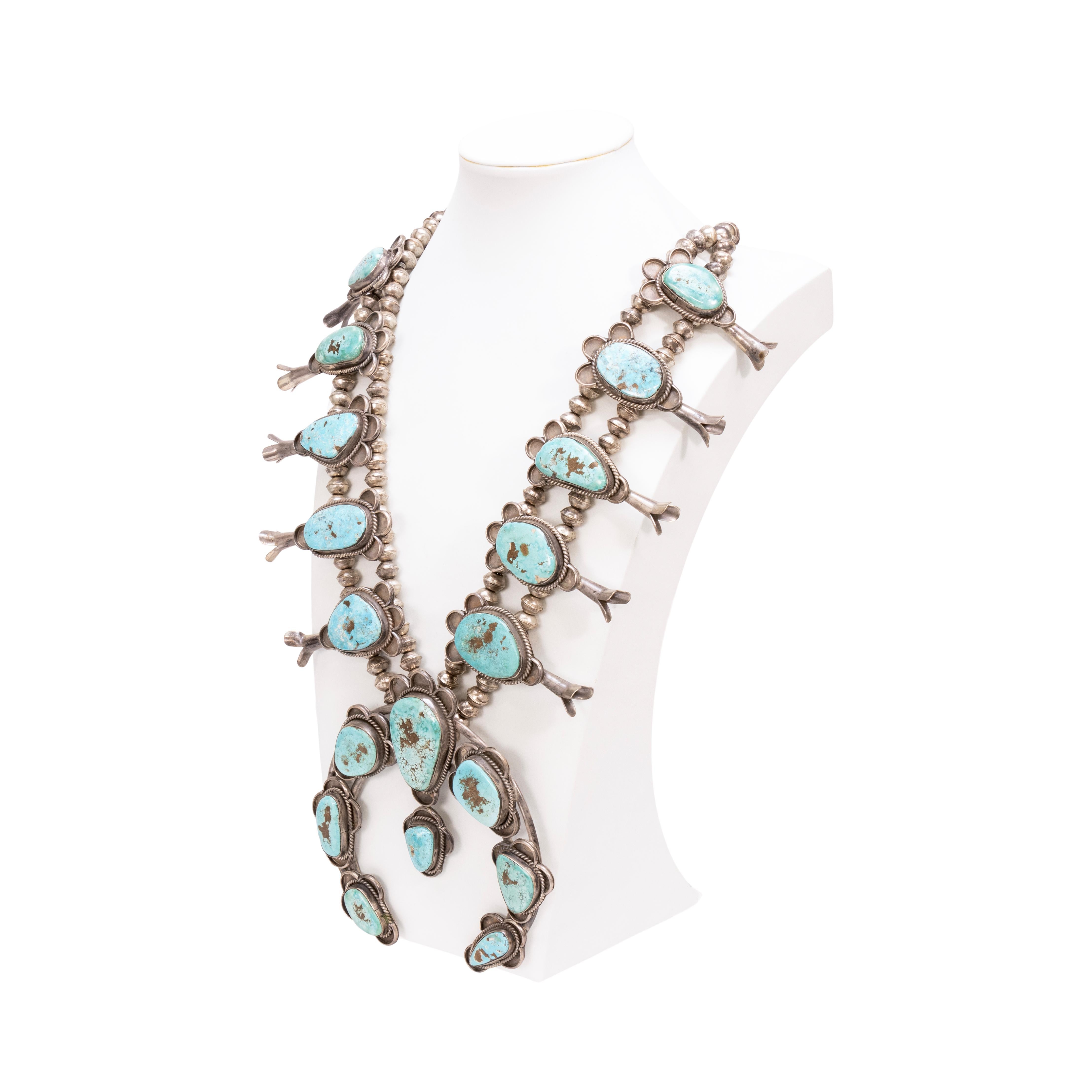 Navajo Kingman Turquoise Squash Blossom Necklace (Alteuropäischer Brillantschliff) im Angebot