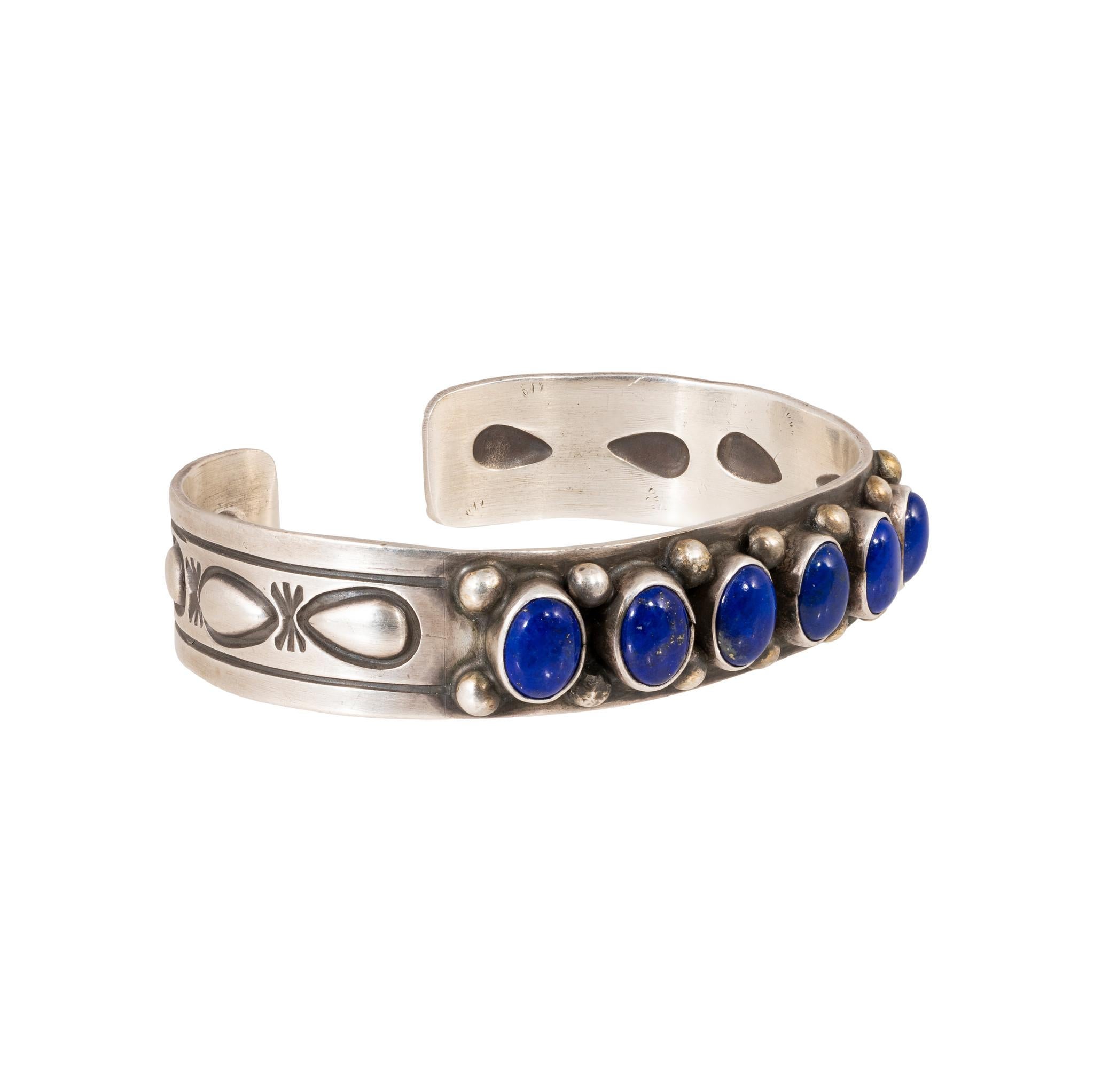 Taglio ovale Bracciale Navajo in Lapis e Argento Sterling in vendita