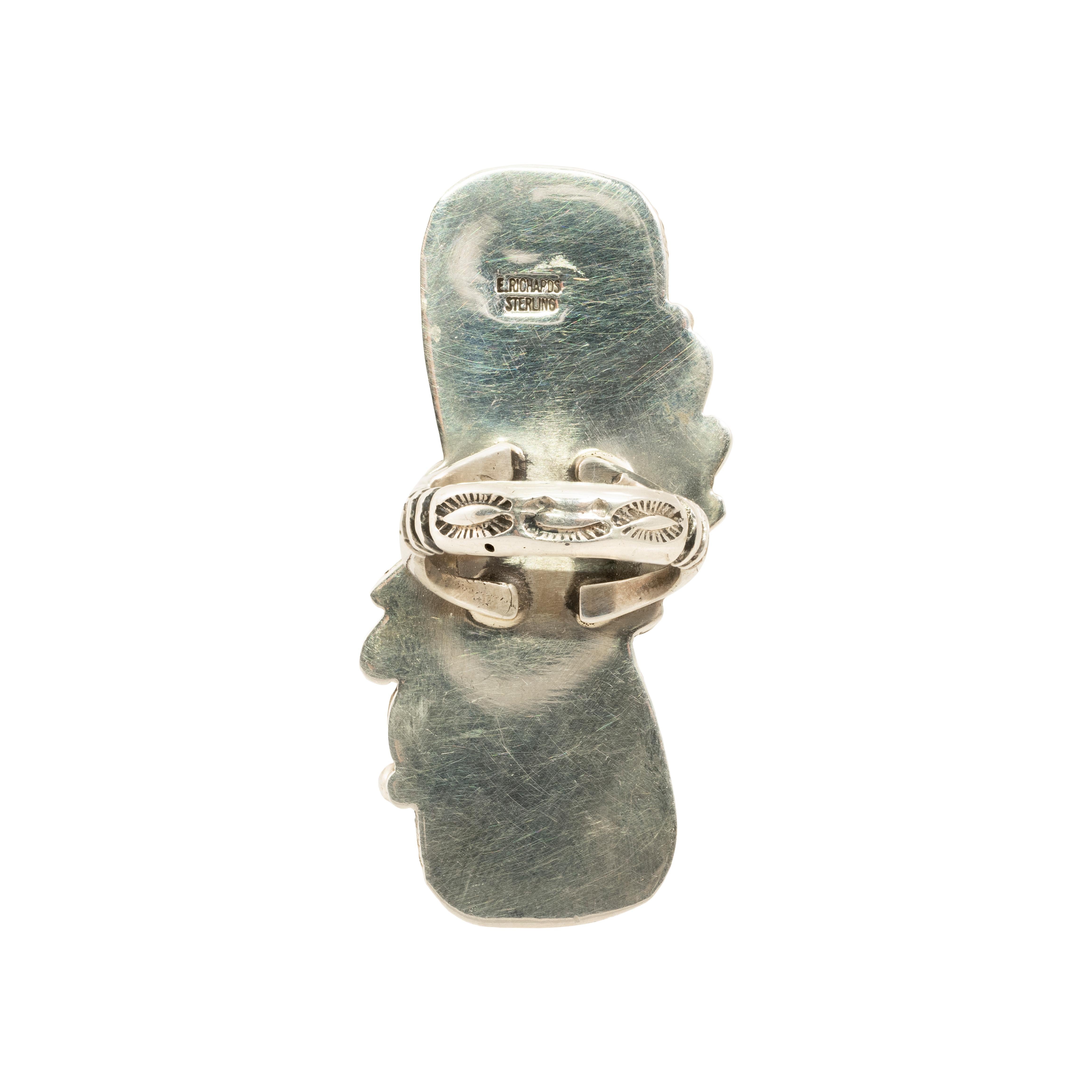 Navajo Ring aus Lapislazuli und Sterlingsilber (Indigene Kunst (Nord-/Südamerika)) im Angebot