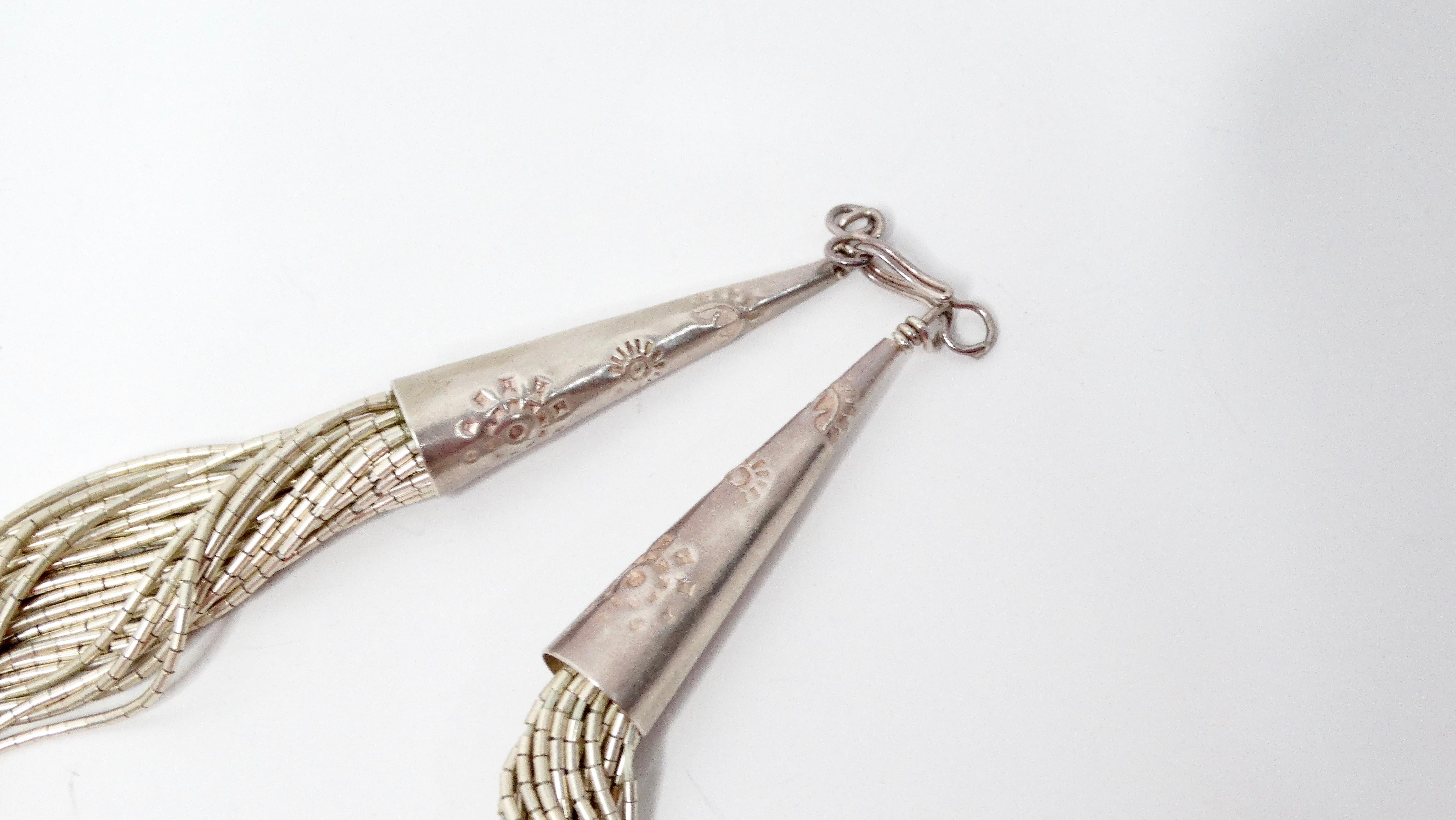 Navajo Liquid Sterling Silver Collana con perline a più fili In condizioni buone in vendita a Scottsdale, AZ
