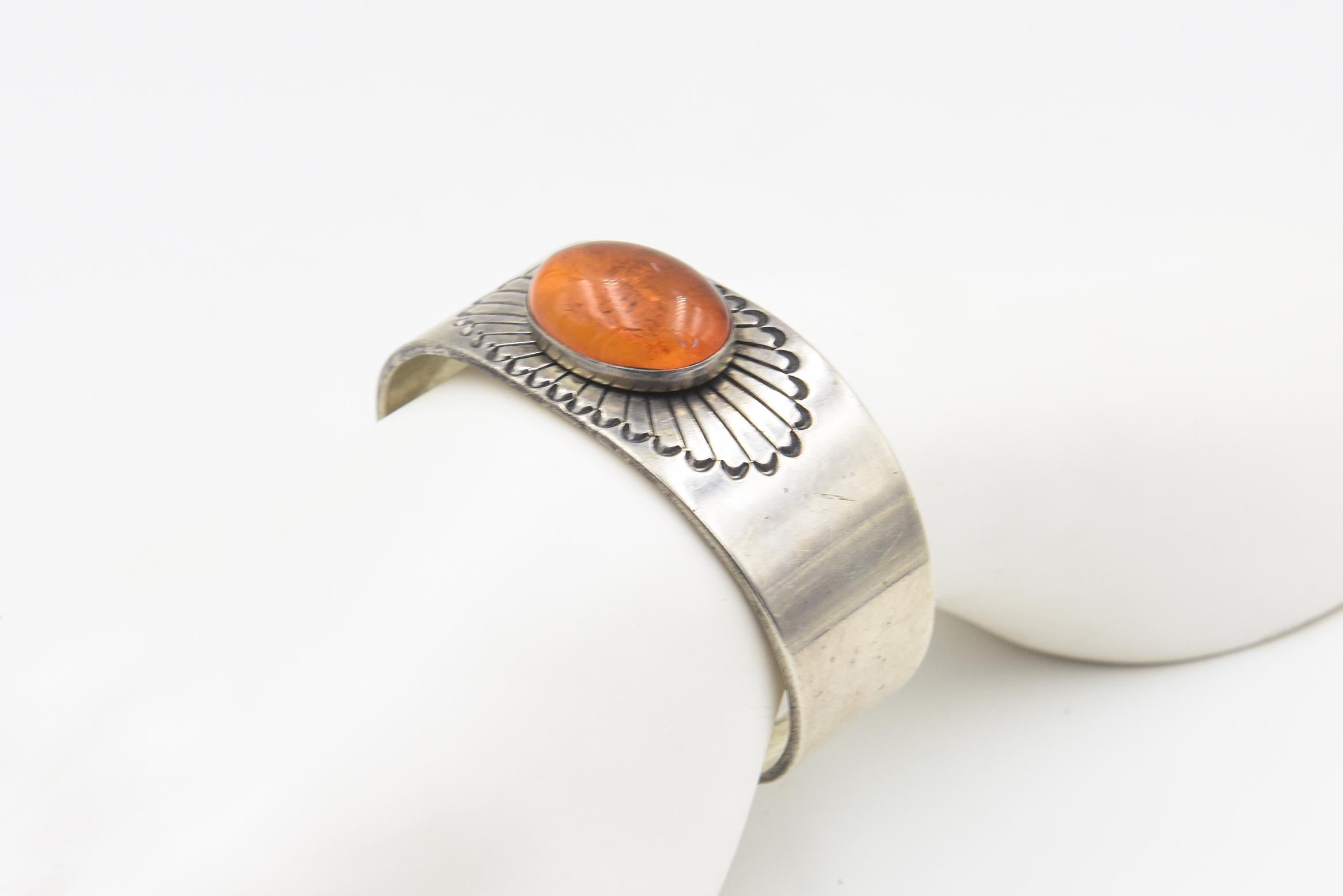 Navajo Native American Amber Sunburst Flower Cuff Bracelet For Sale 5