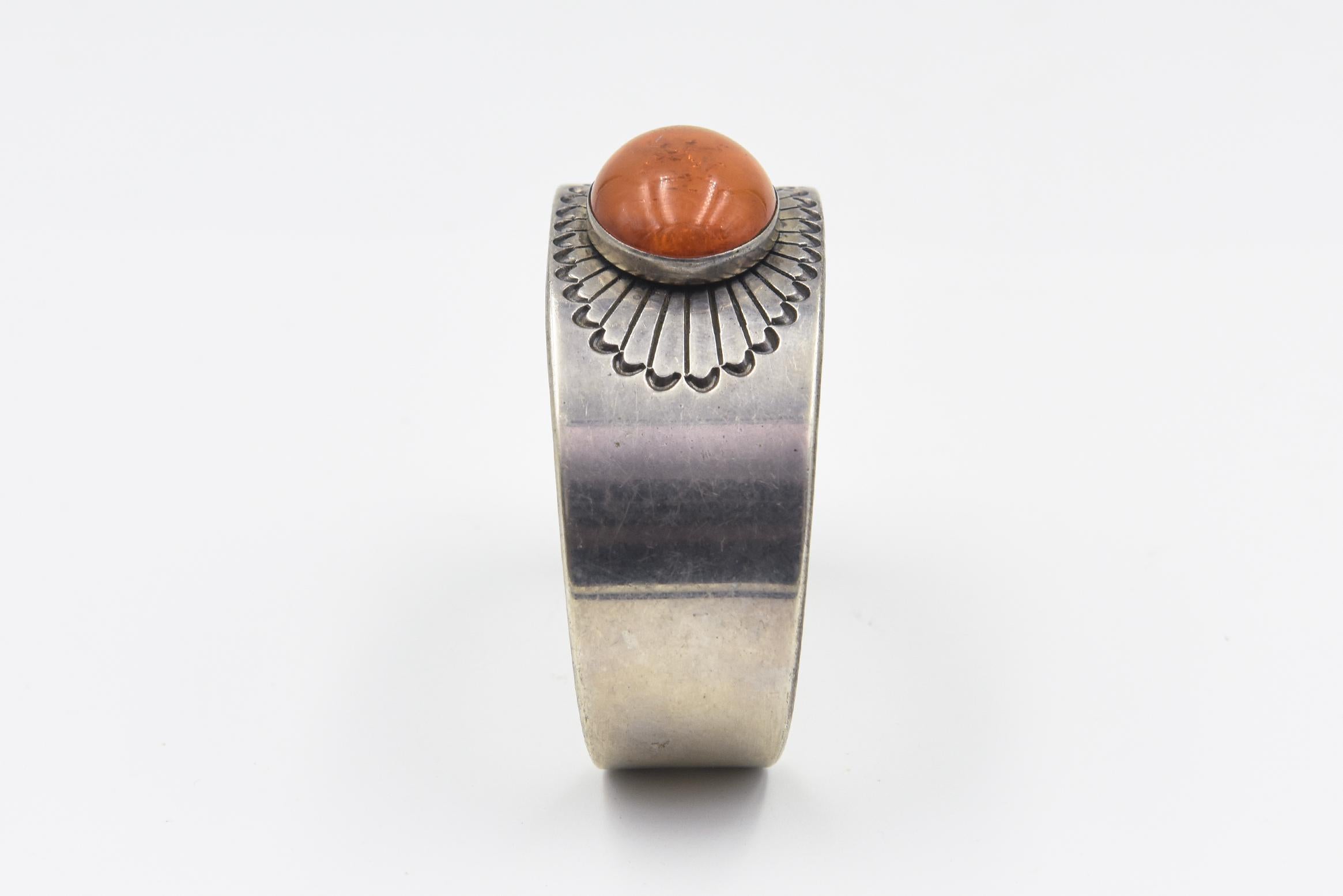 Navajo Native American Amber Sunburst Flower Cuff Bracelet For Sale 4