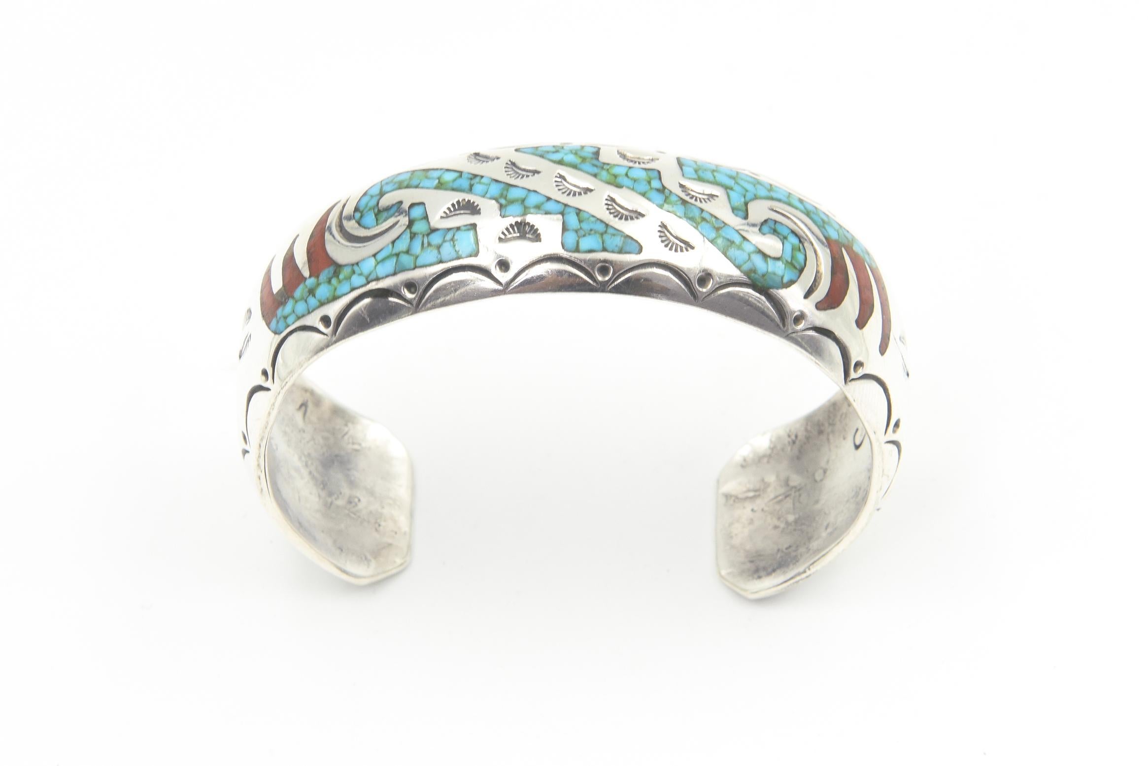Donna Navajo Native American Inlaid Turquoise and Coral Sterling Silver Cuff Bracelet in vendita