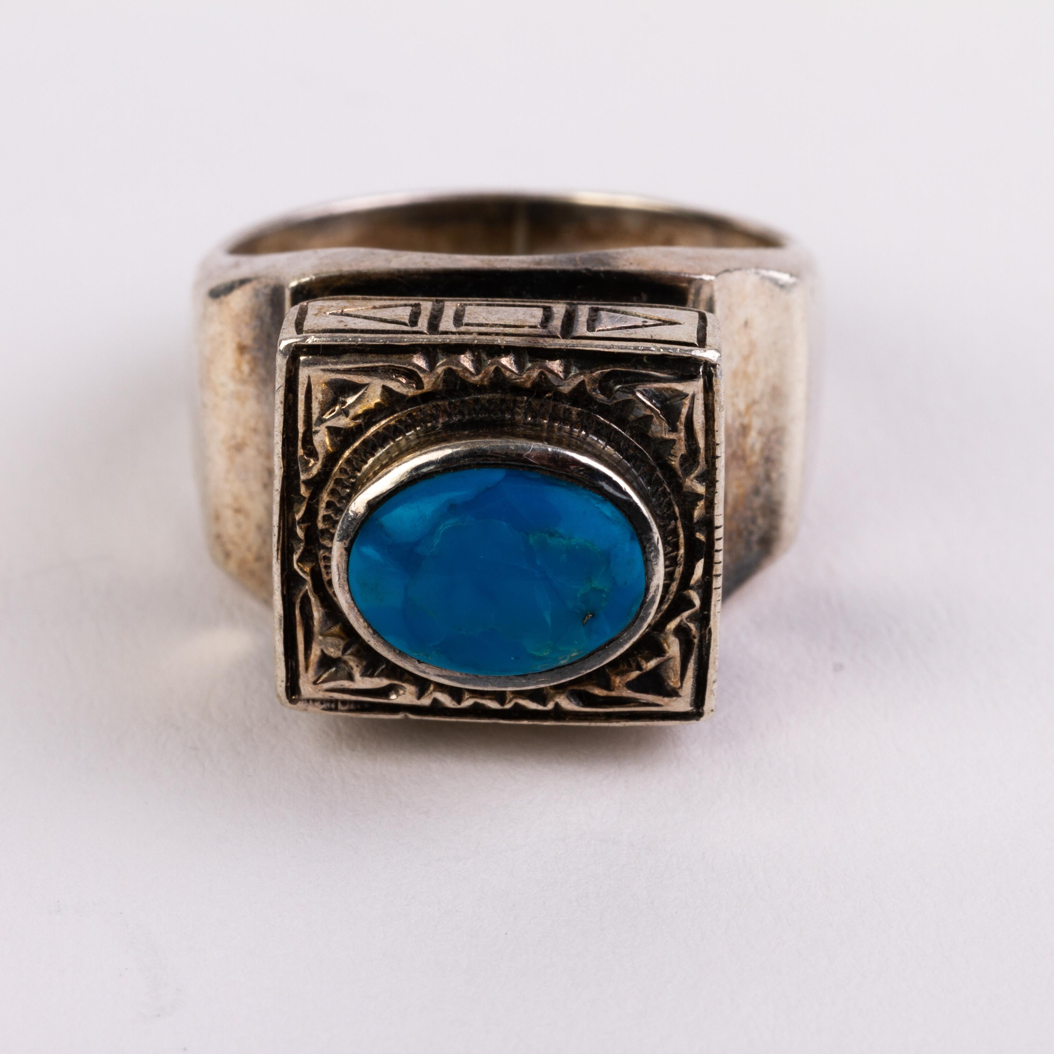 Navajo Native American Natural Turquoise Sterling Silver Ring  In Good Condition In Nottingham, GB
