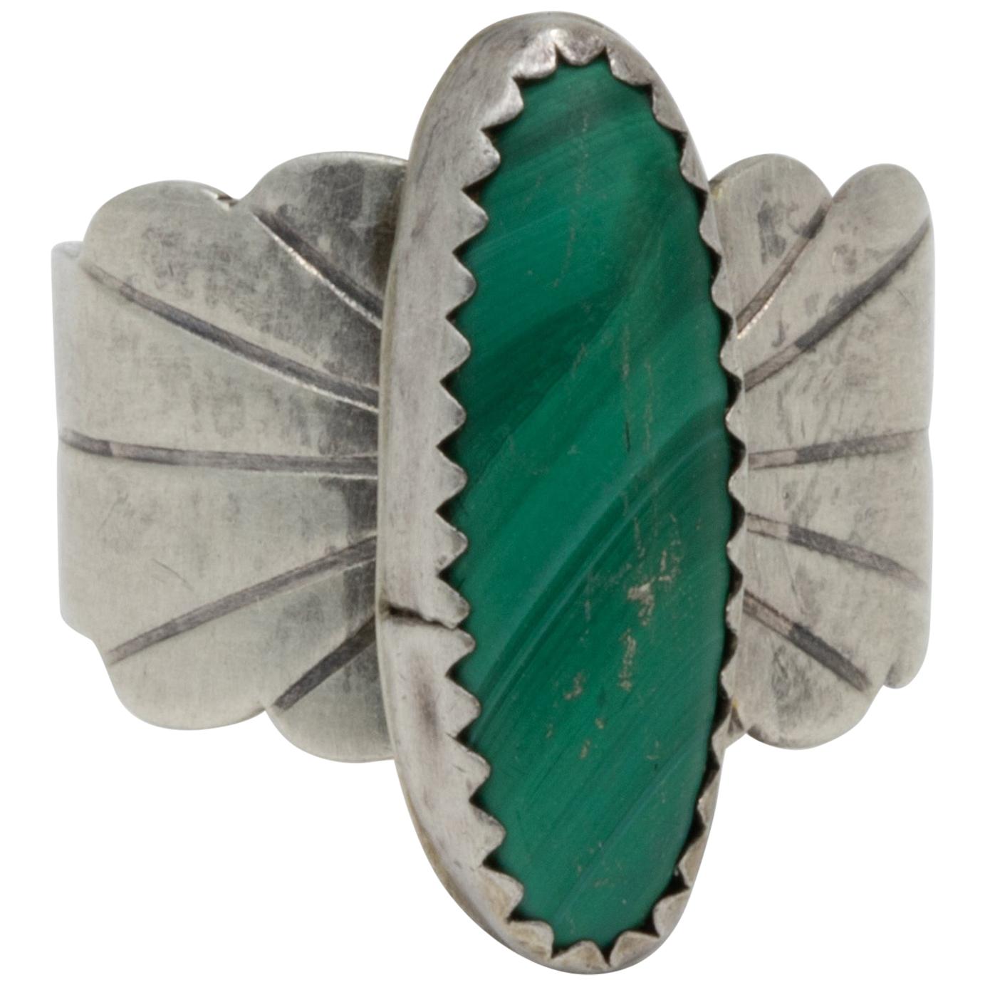 Navajo Native American Sterling Silver Malachite Cocktail Ring, Vintage For Sale