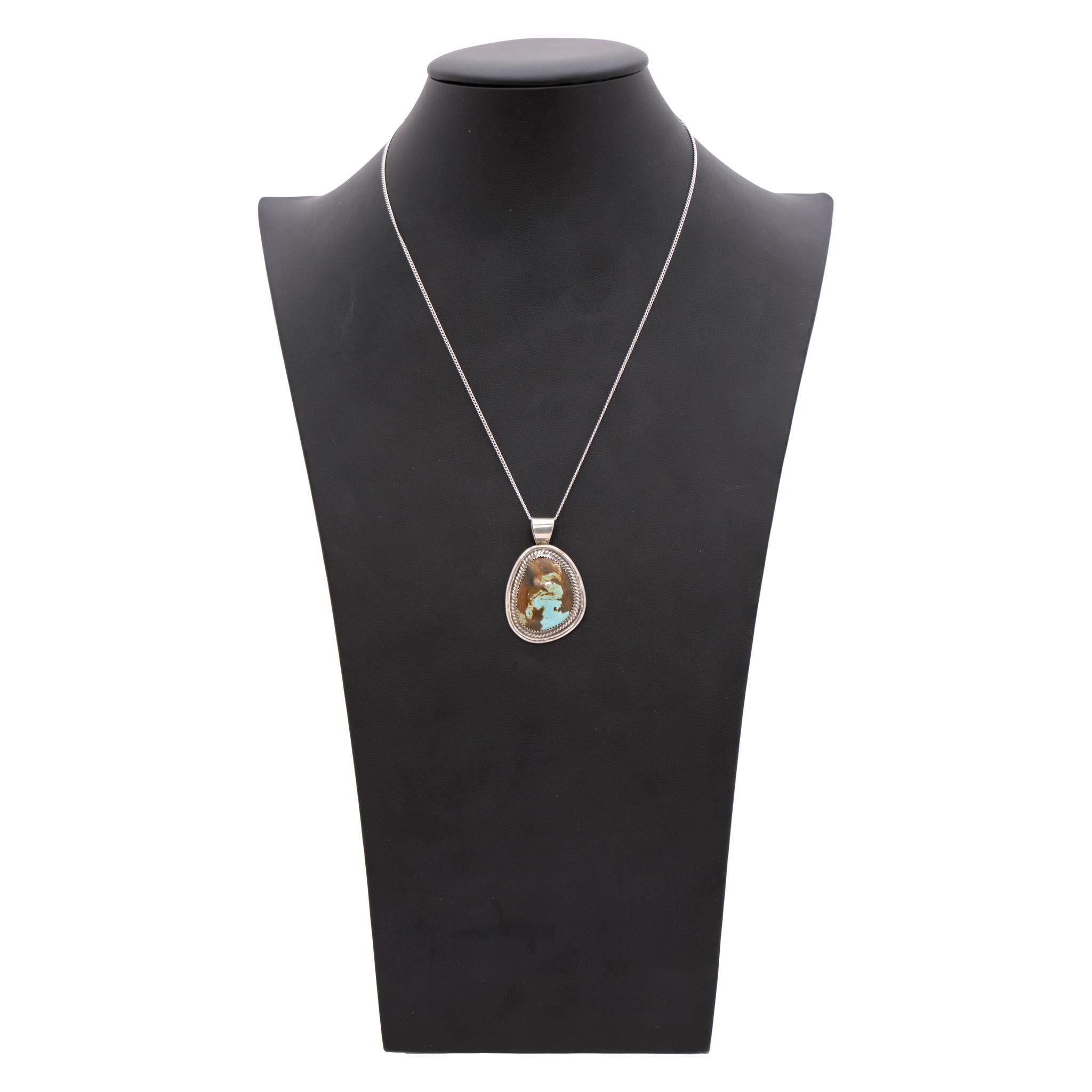 Navajo Nummer Acht Türkis und Sterling Silber Anhänger Halskette (Indigene Kunst (Nord-/Südamerika)) im Angebot