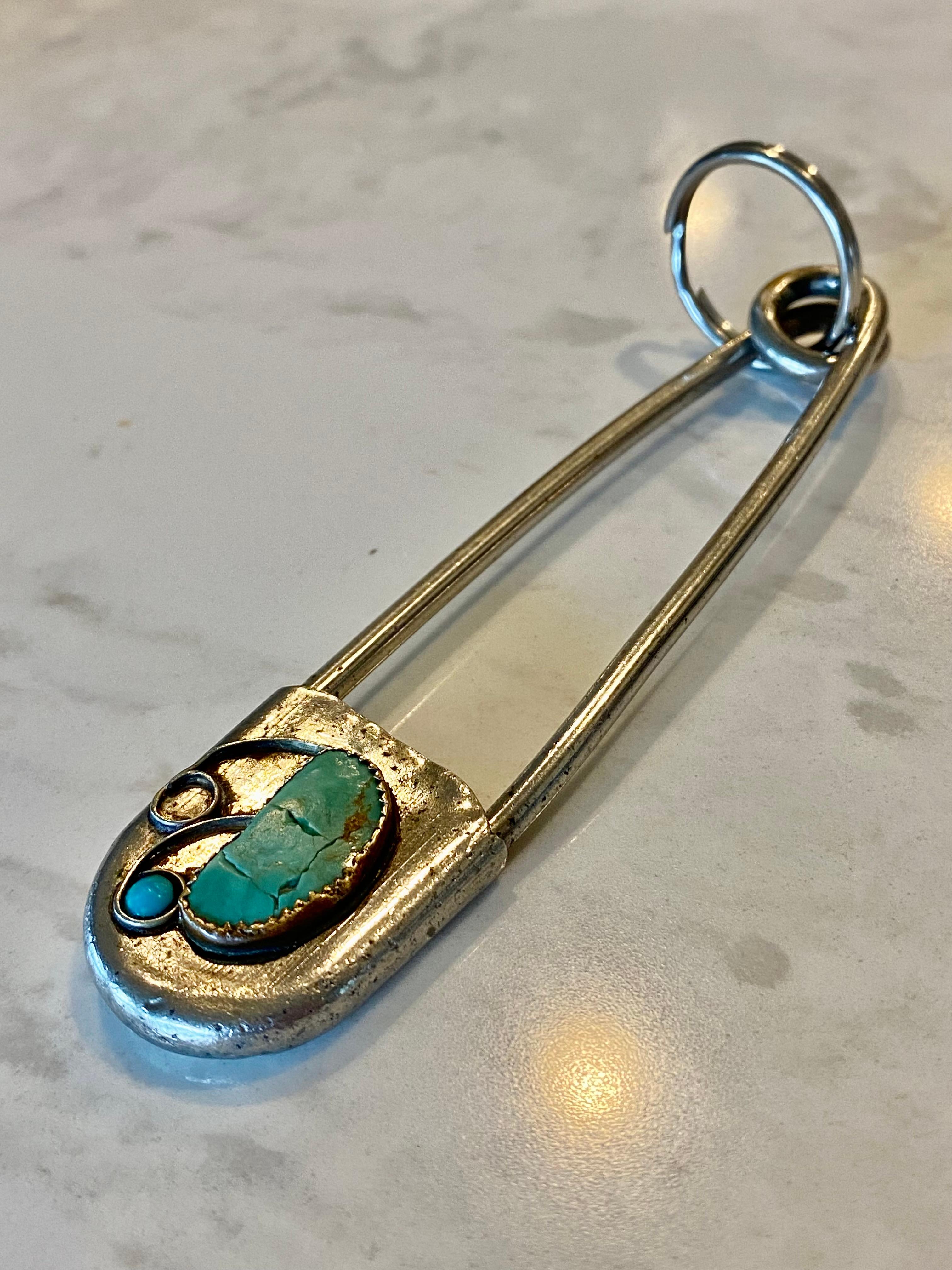 Llavero con pasador de seguridad Navajo Old Pawn de plata de ley Moderno de mediados de siglo en venta
