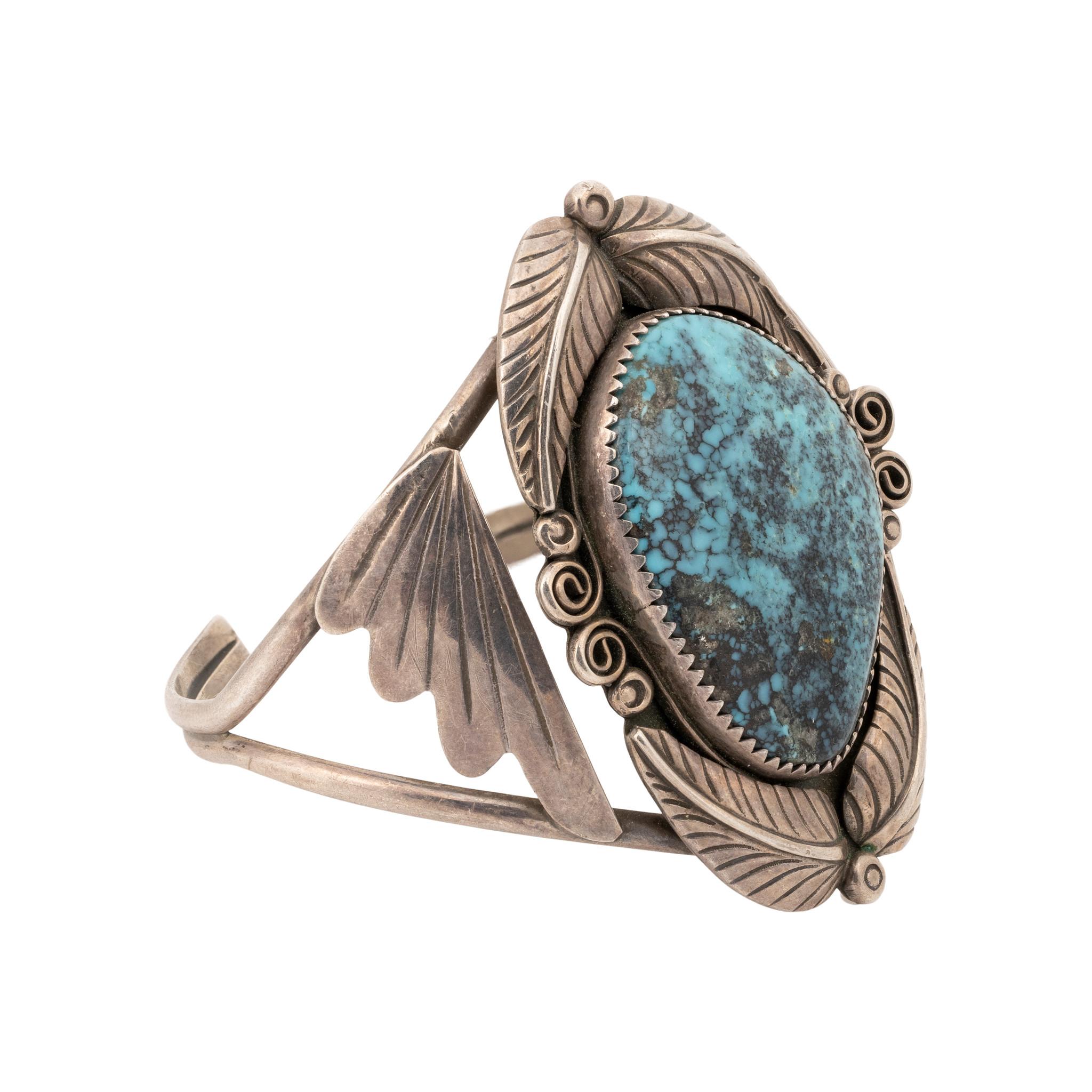 Oval Cut Navajo Red Mountain Turquoise Cuff Bracelet For Sale