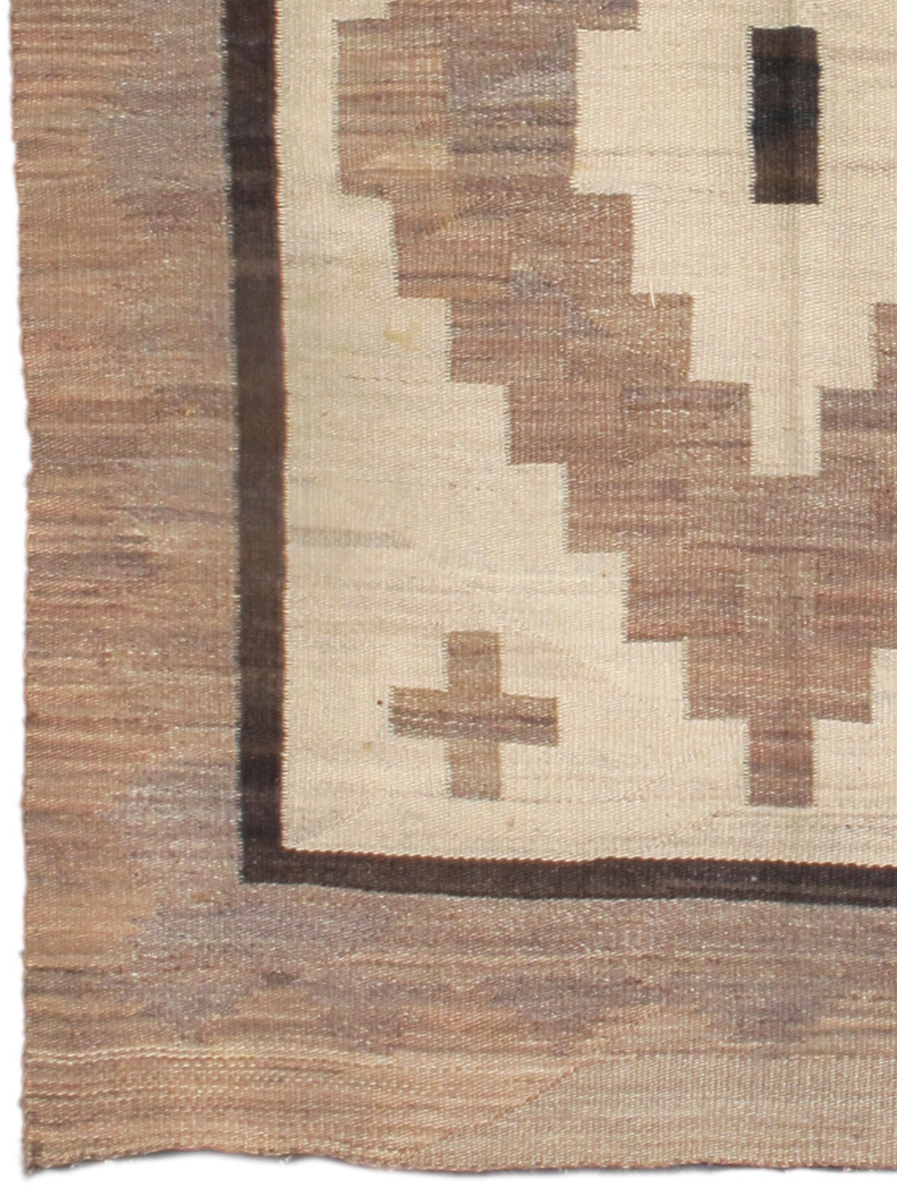 Navajo-Teppich, um 1920 (19. Jahrhundert) im Angebot