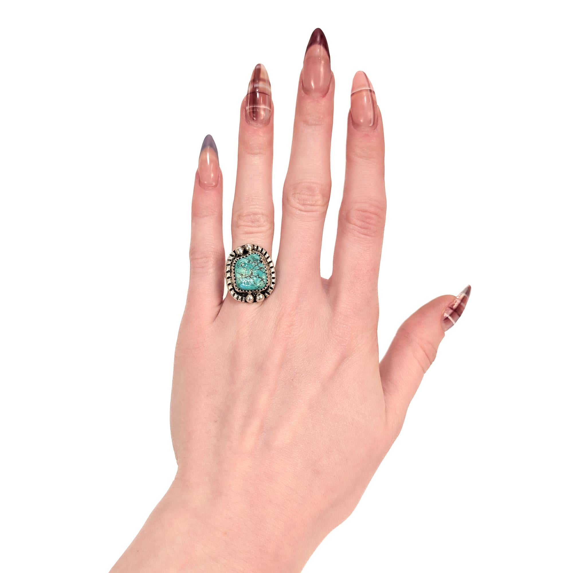 Nativo americano Anello Navajo in argento e turchese con cabochon, stile sigillo, di Dan Whitegoat in vendita