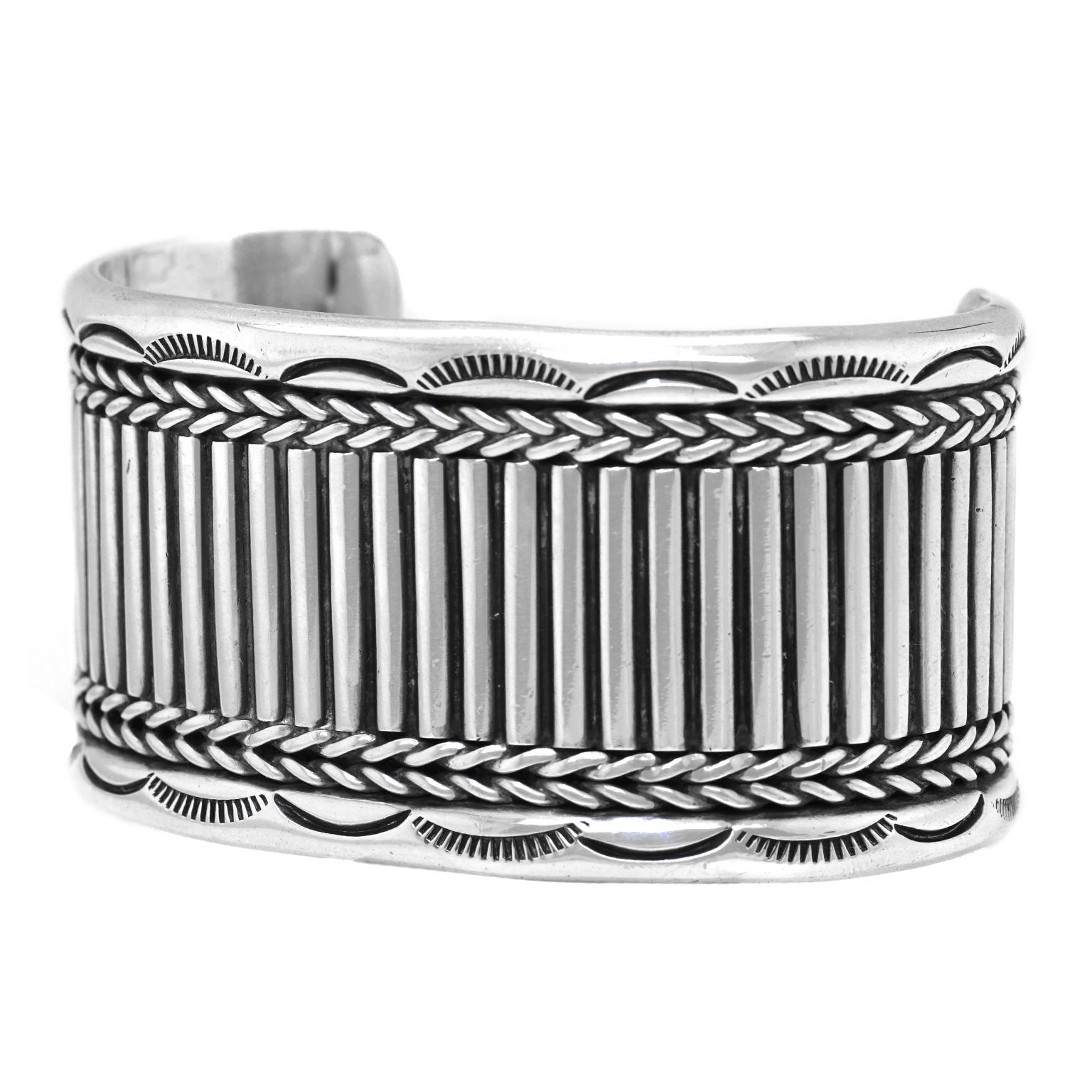 Navajo Sterling Cuff Bracelet In Excellent Condition In Litchfield, CT