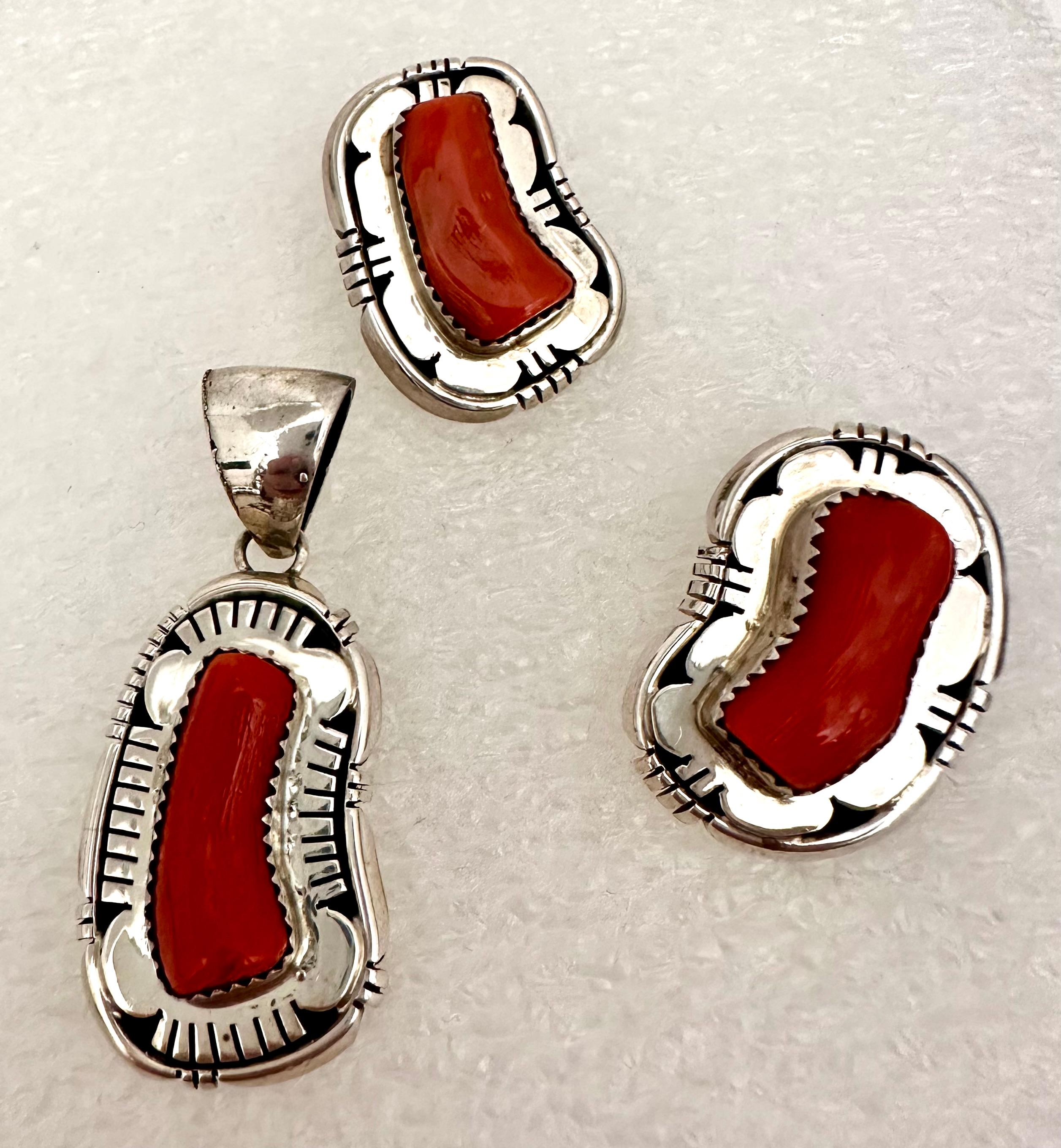 Women's Navajo Sterling Silver .925 Coral Earrings & Pendant Set by E. Etsitty For Sale