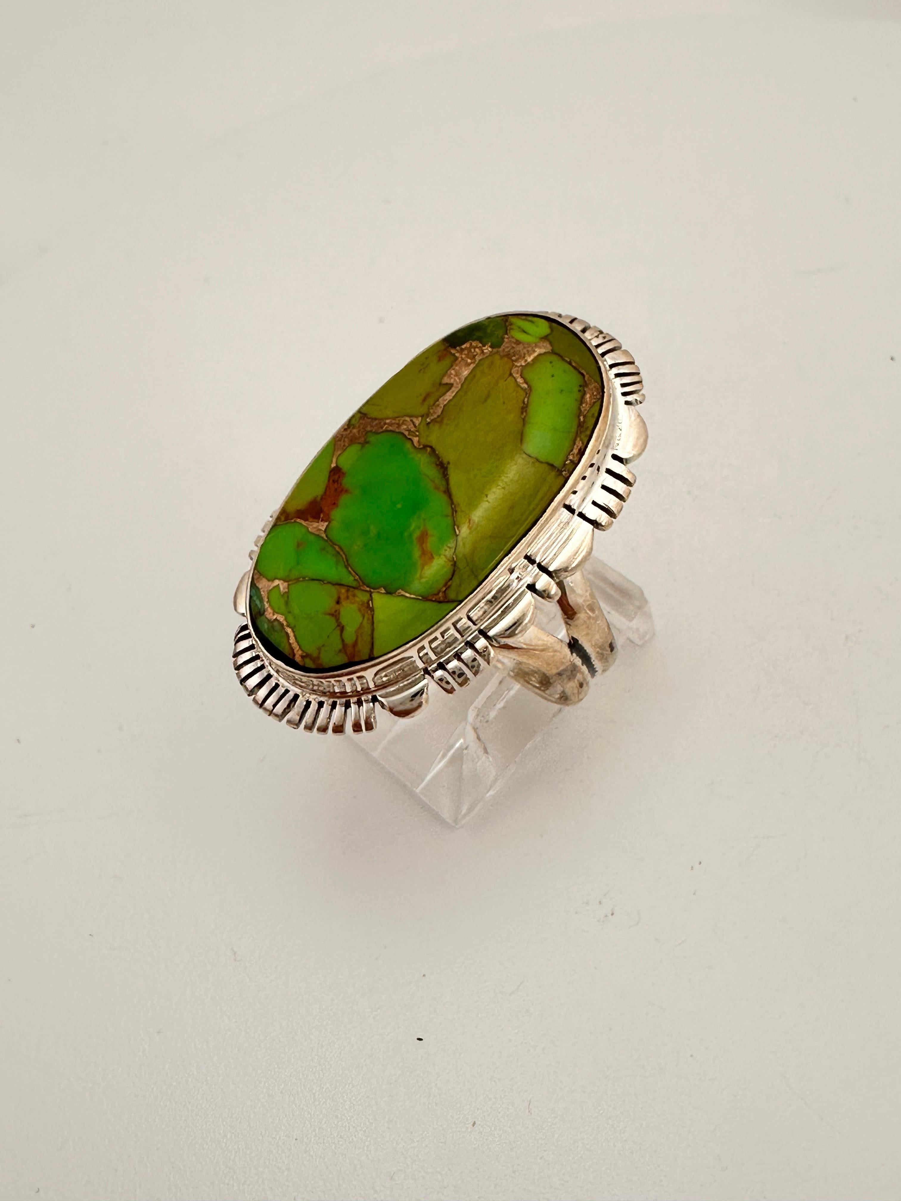 Navajo Sterling Silver .925 Green Turquiose 20mm x 33mm Oval Ring Size 10 In New Condition In Las Vegas, NV