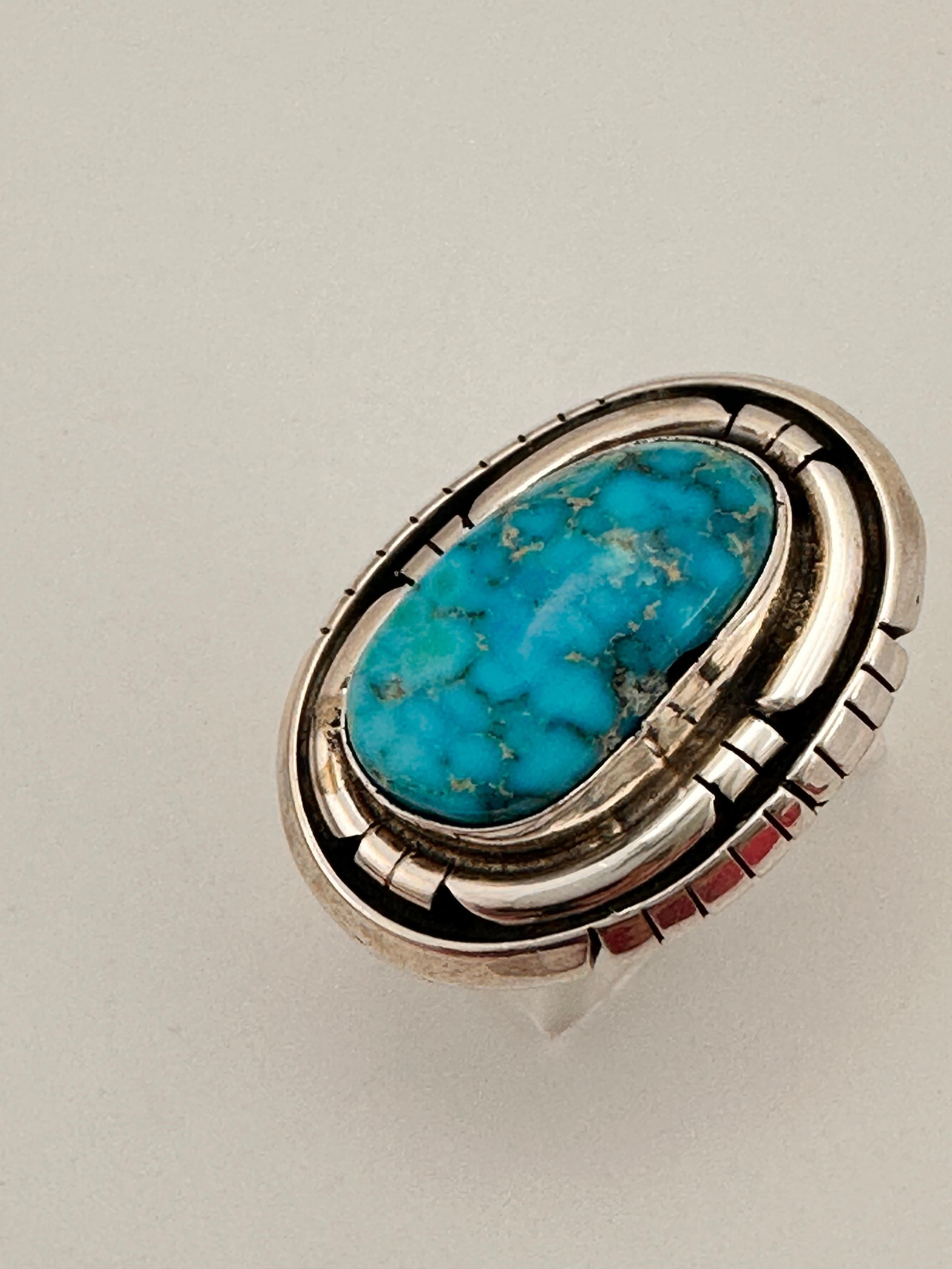 Native American Navajo Sterling Silver .925 Kingman Turquiose 23mm x 30mm Oval Ring Size 7