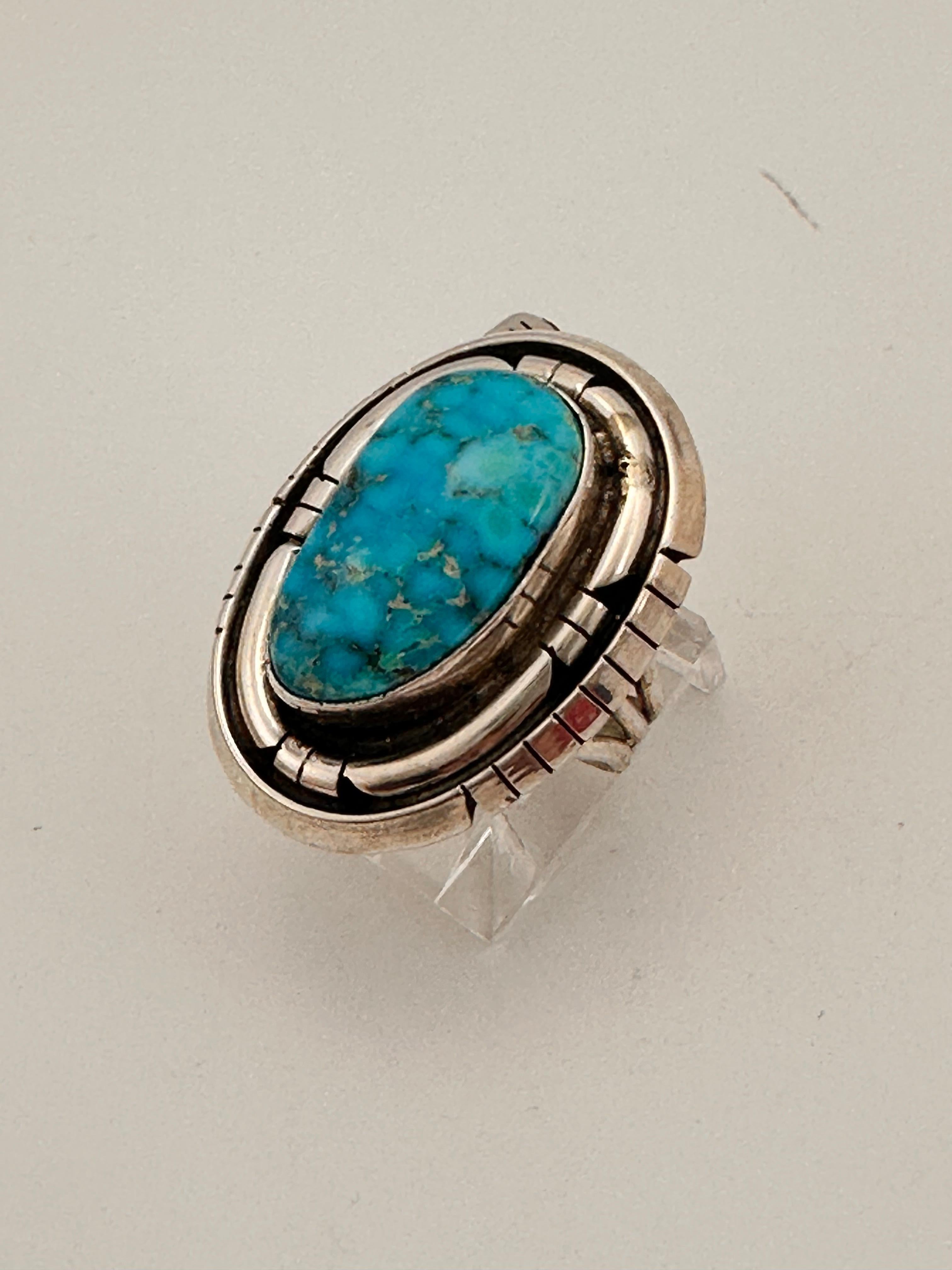 Navajo Sterling Silver .925 Kingman Turquiose 23mm x 30mm Oval Ring Size 7 3